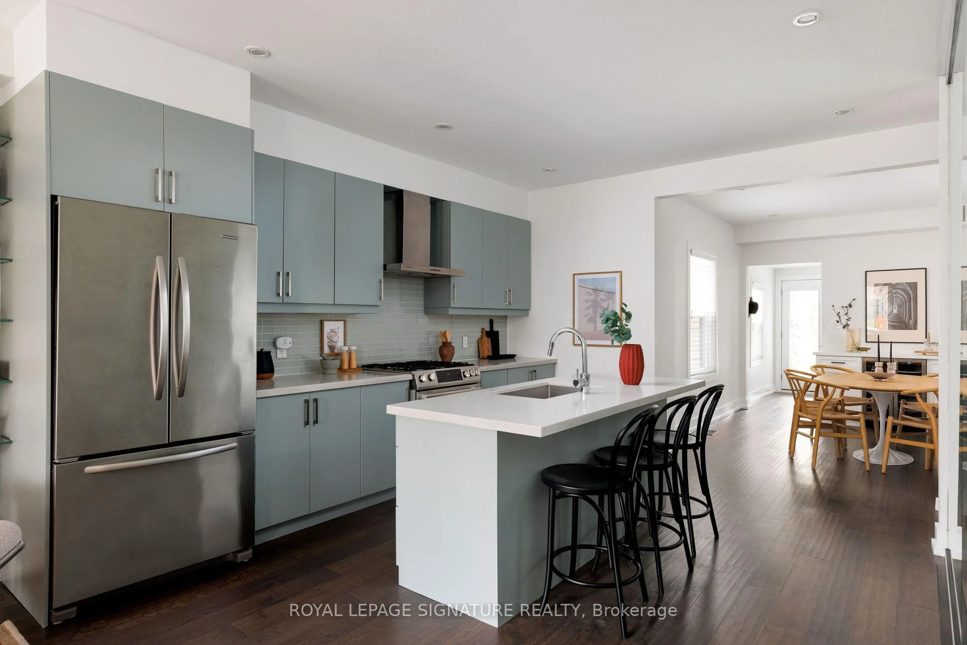 Contemporary kitchen, unknown for 54 Eaton Ave, Toronto Ontario M4J 2Z5