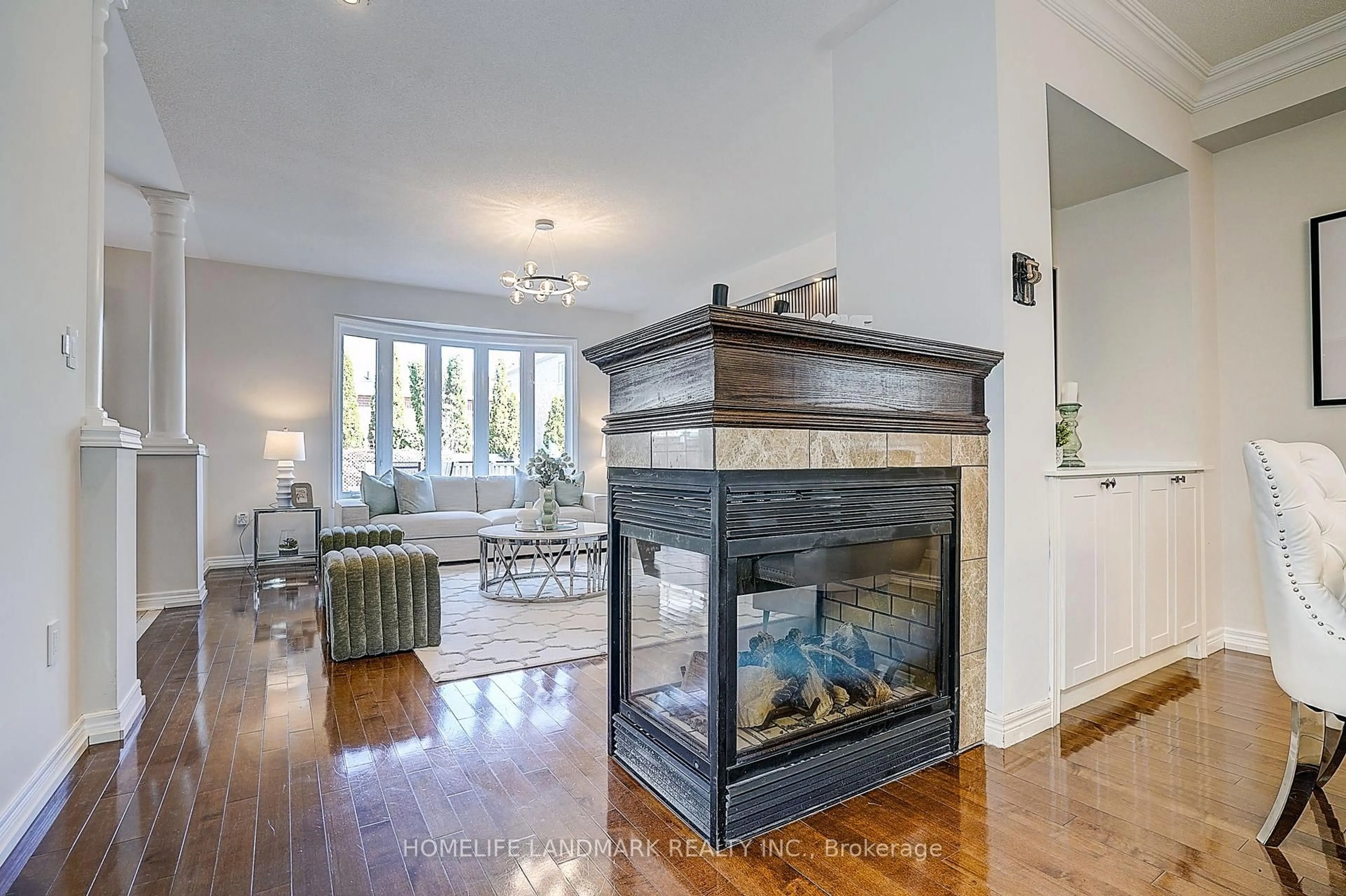 Living room with furniture, unknown for 81 Helston Cres, Whitby Ontario L1M 2K4