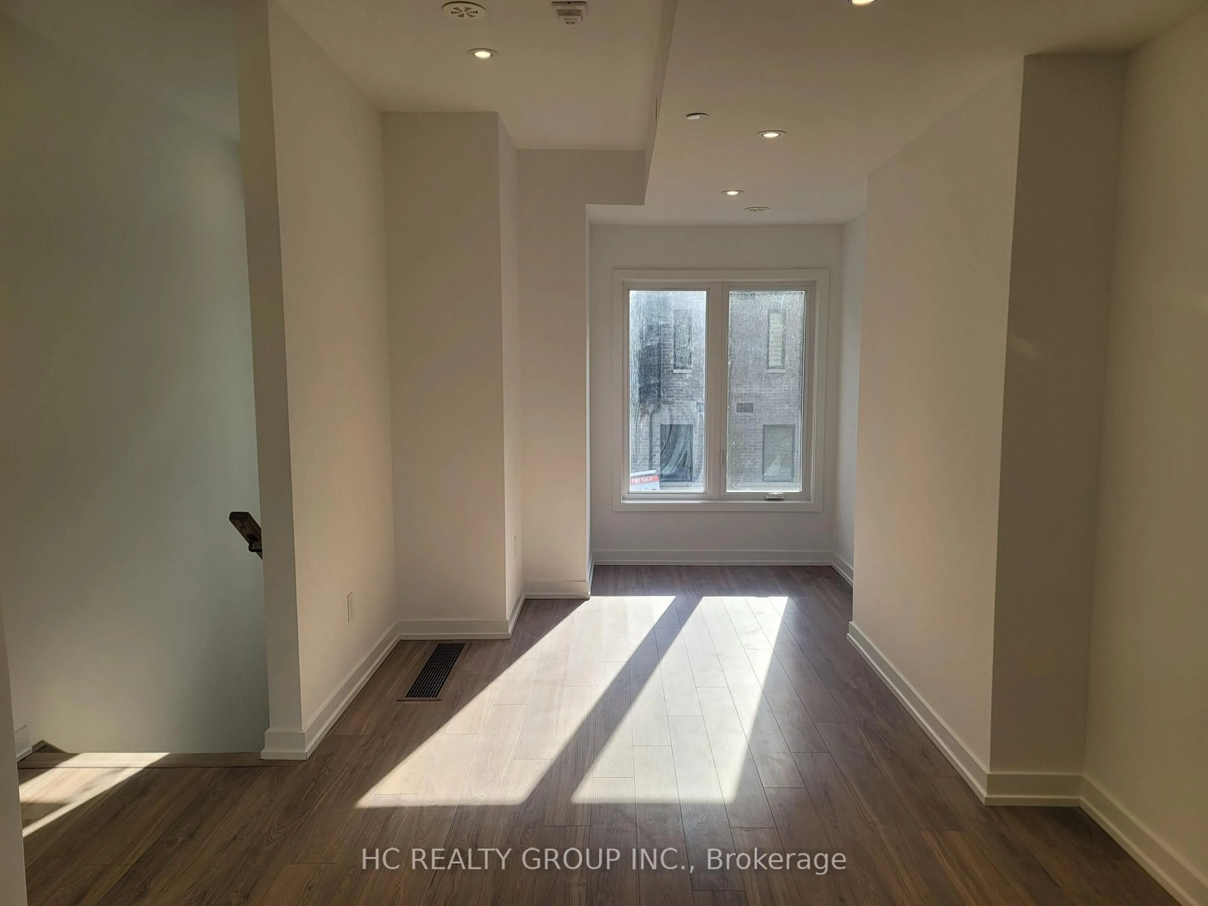 Unknown for 11 Calamint Lane, Toronto Ontario M1W 2H1