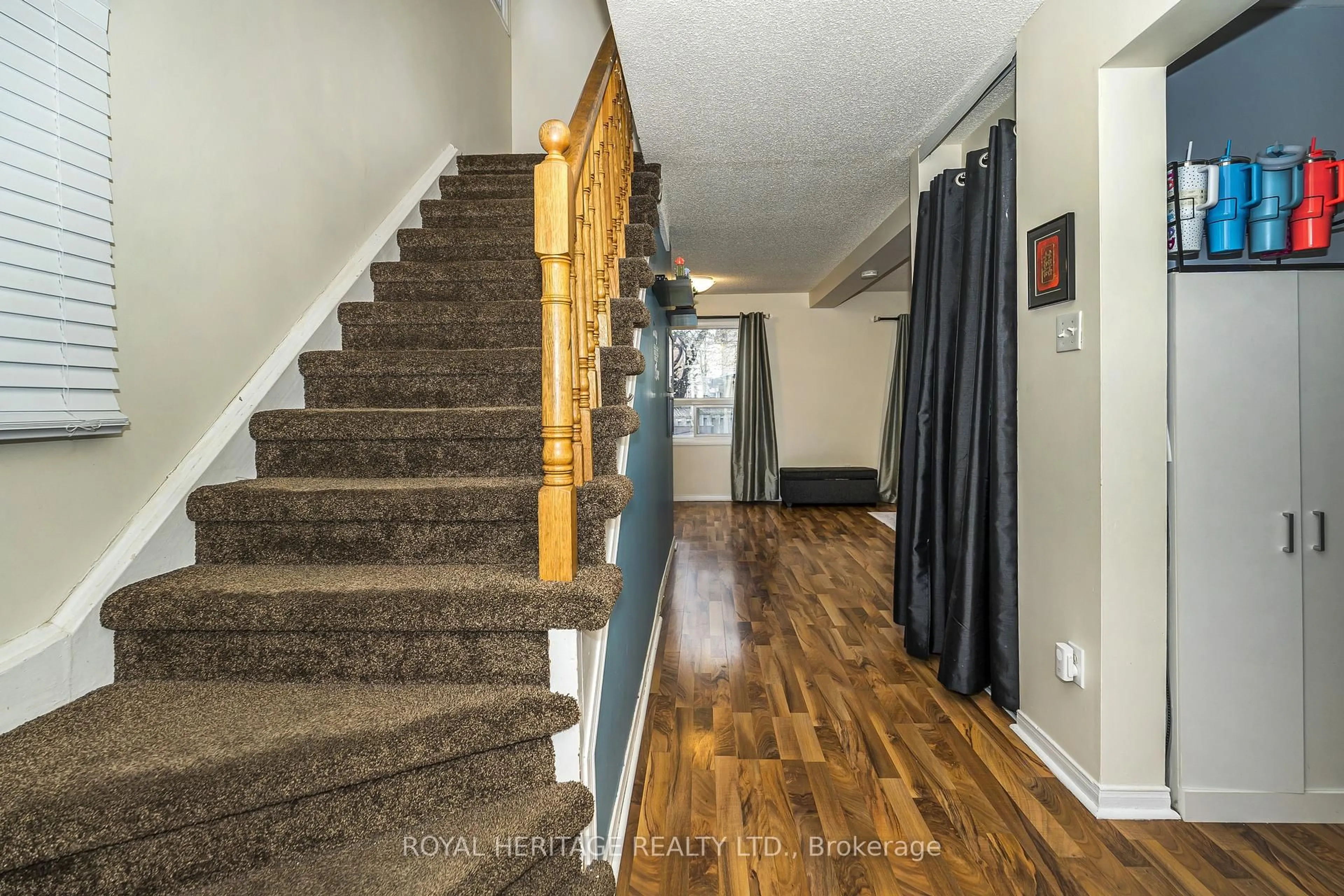 Unknown for 35 Hughes Cres, Ajax Ontario L1T 3P9