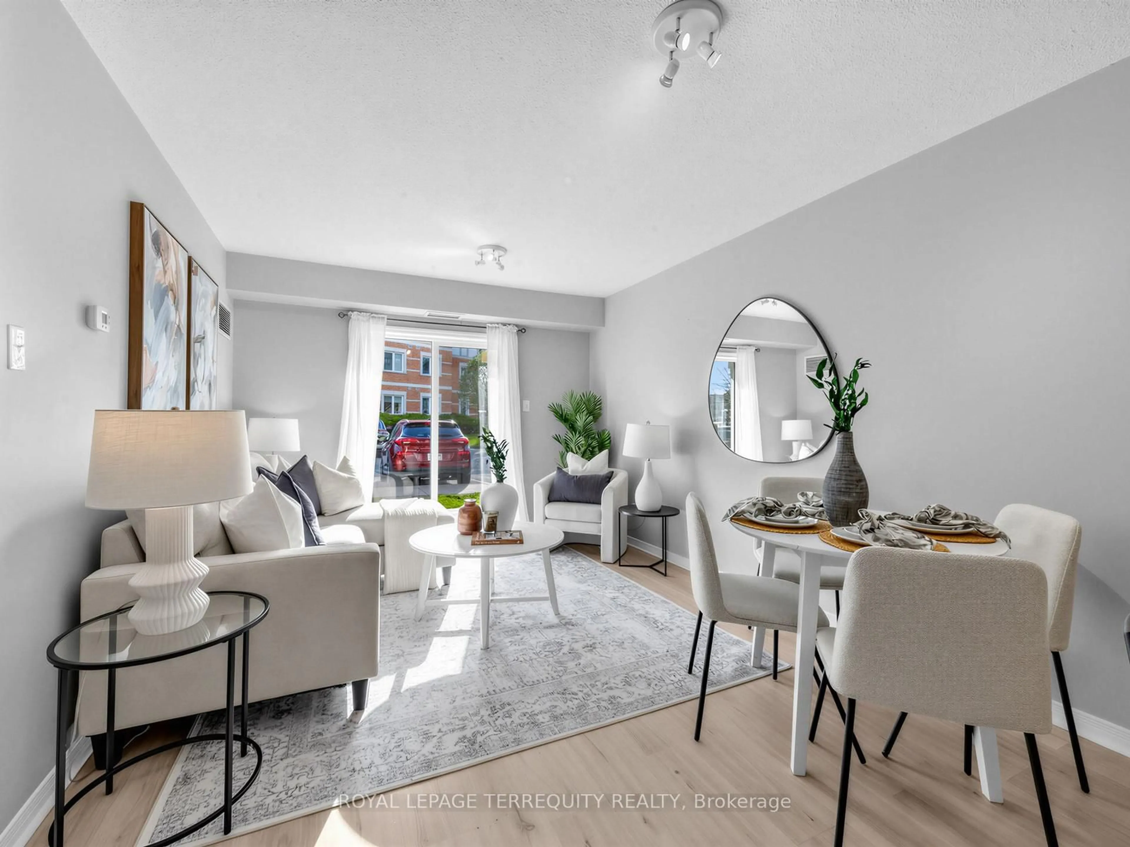 Living room with furniture, unknown for 124 Aspen Springs Dr #102, Clarington Ontario L1C 0G8