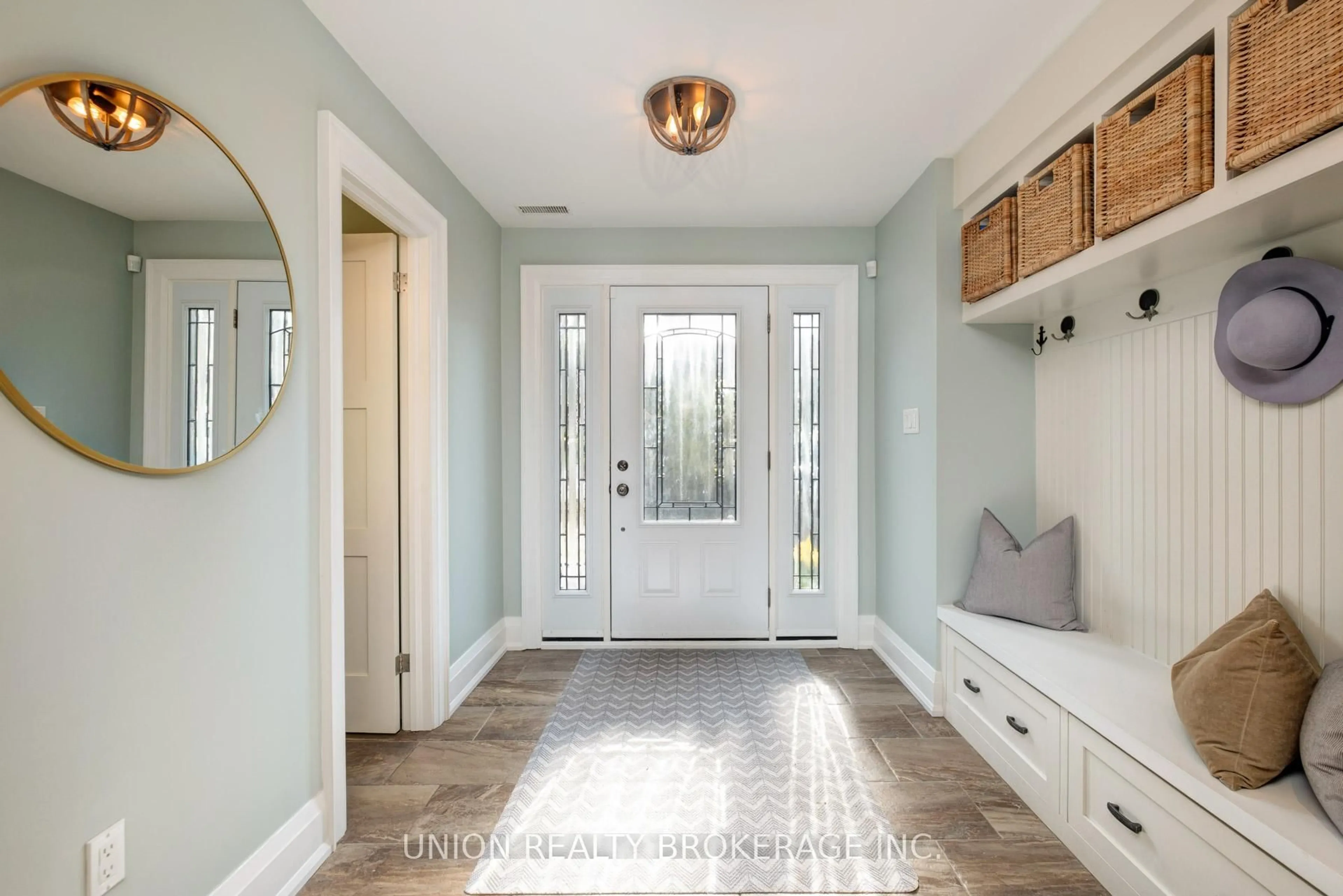 Indoor entryway for 45 Spruce Hill Rd, Toronto Ontario M4E 3G2