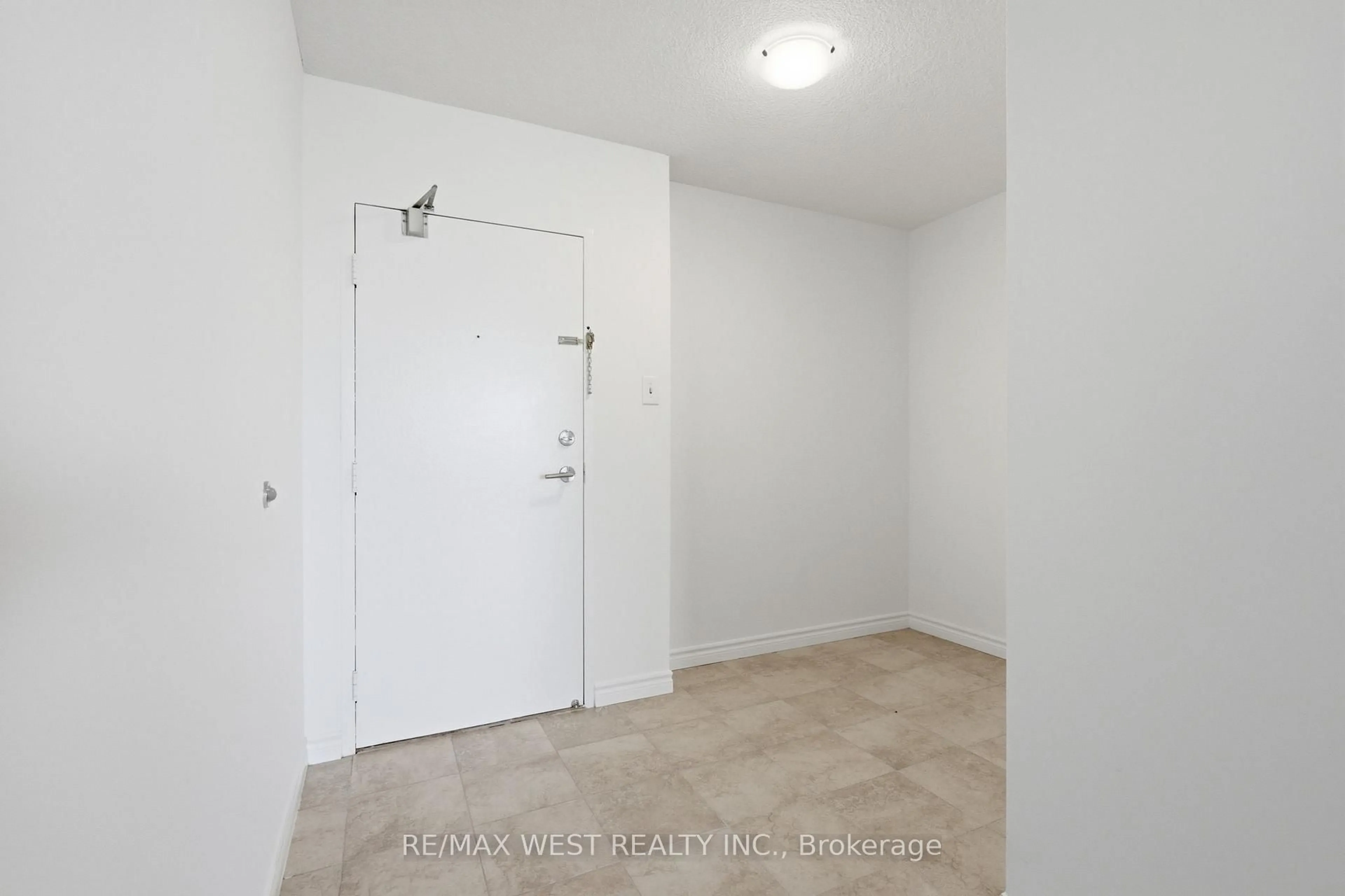 Unknown for 1275 Markham Rd #401, Toronto Ontario M1H 3A2