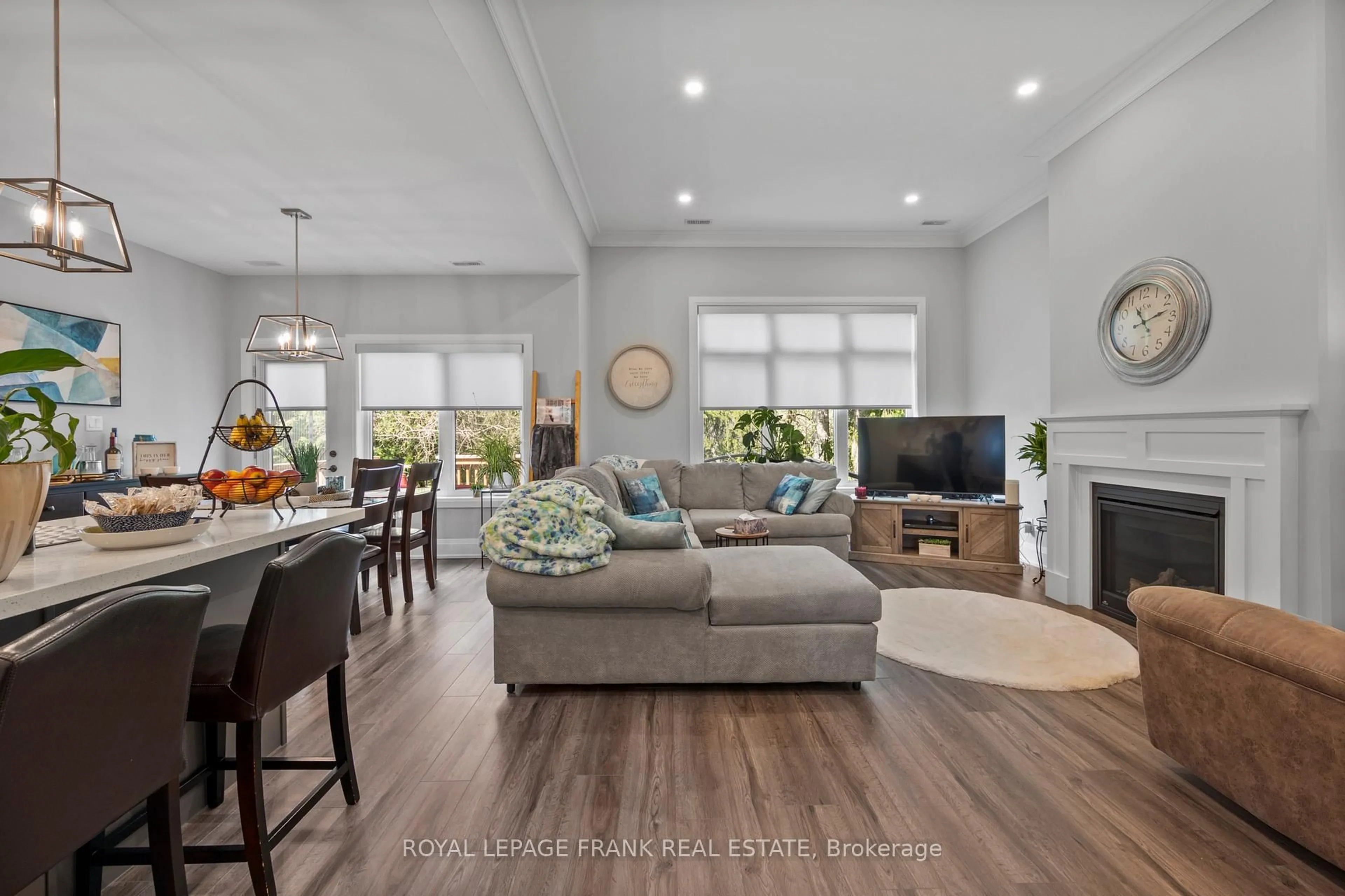 Living room with furniture, unknown for 16028 Simcoe St, Scugog Ontario L9L 1S7