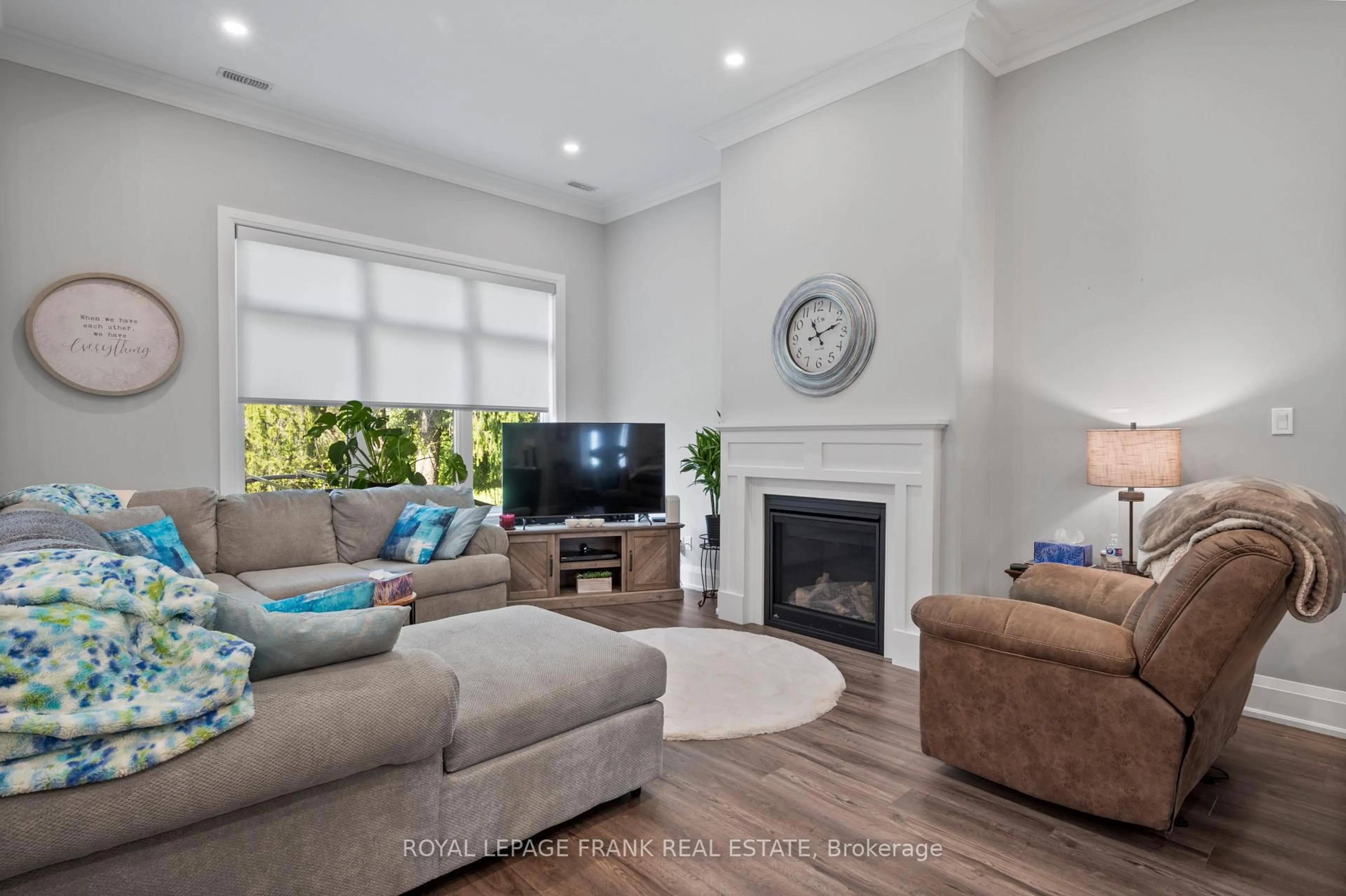 Living room with furniture, unknown for 16028 Simcoe St, Scugog Ontario L9L 1S7