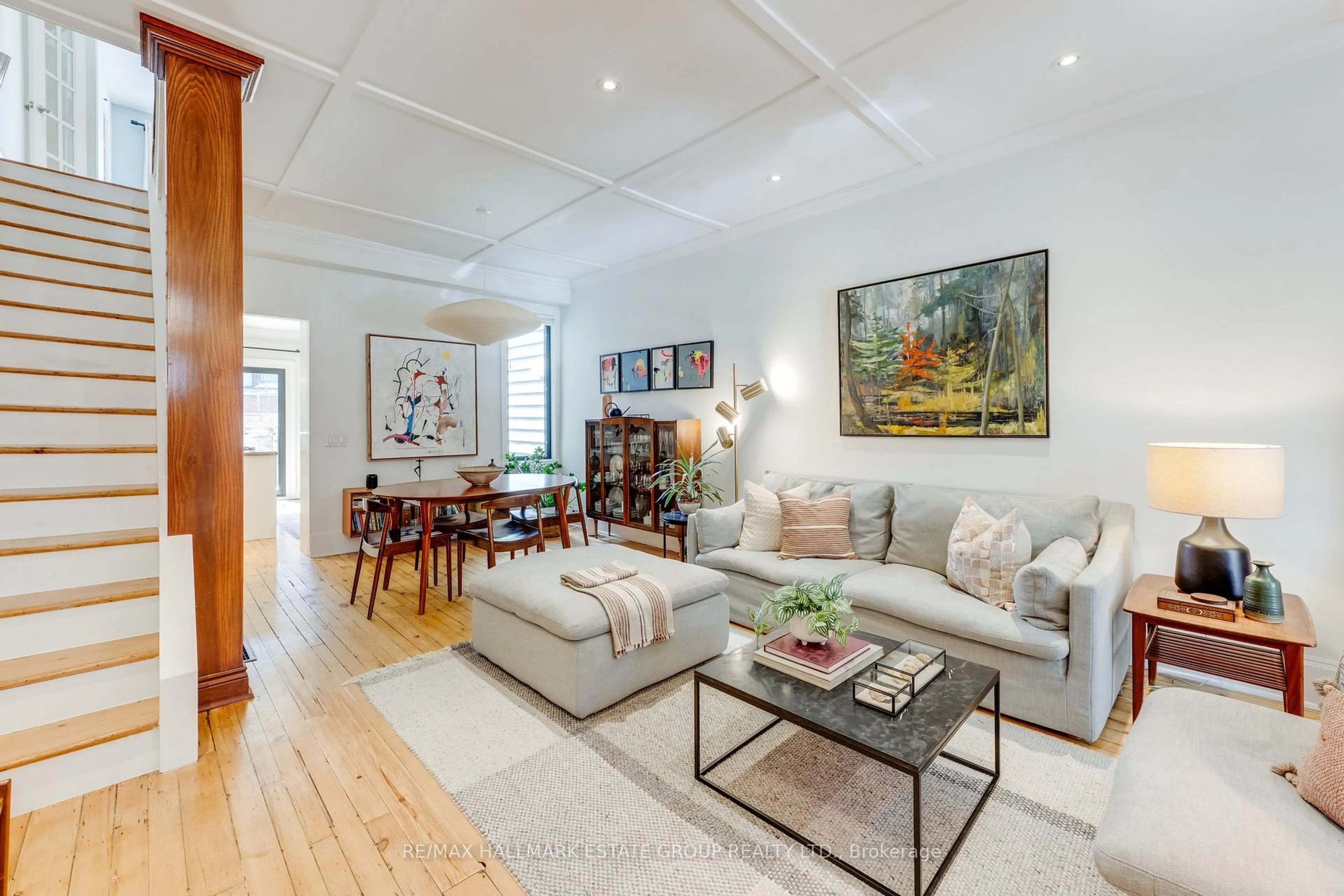 Living room with furniture, unknown for 92 Hamilton St, Toronto Ontario M4M 2C8