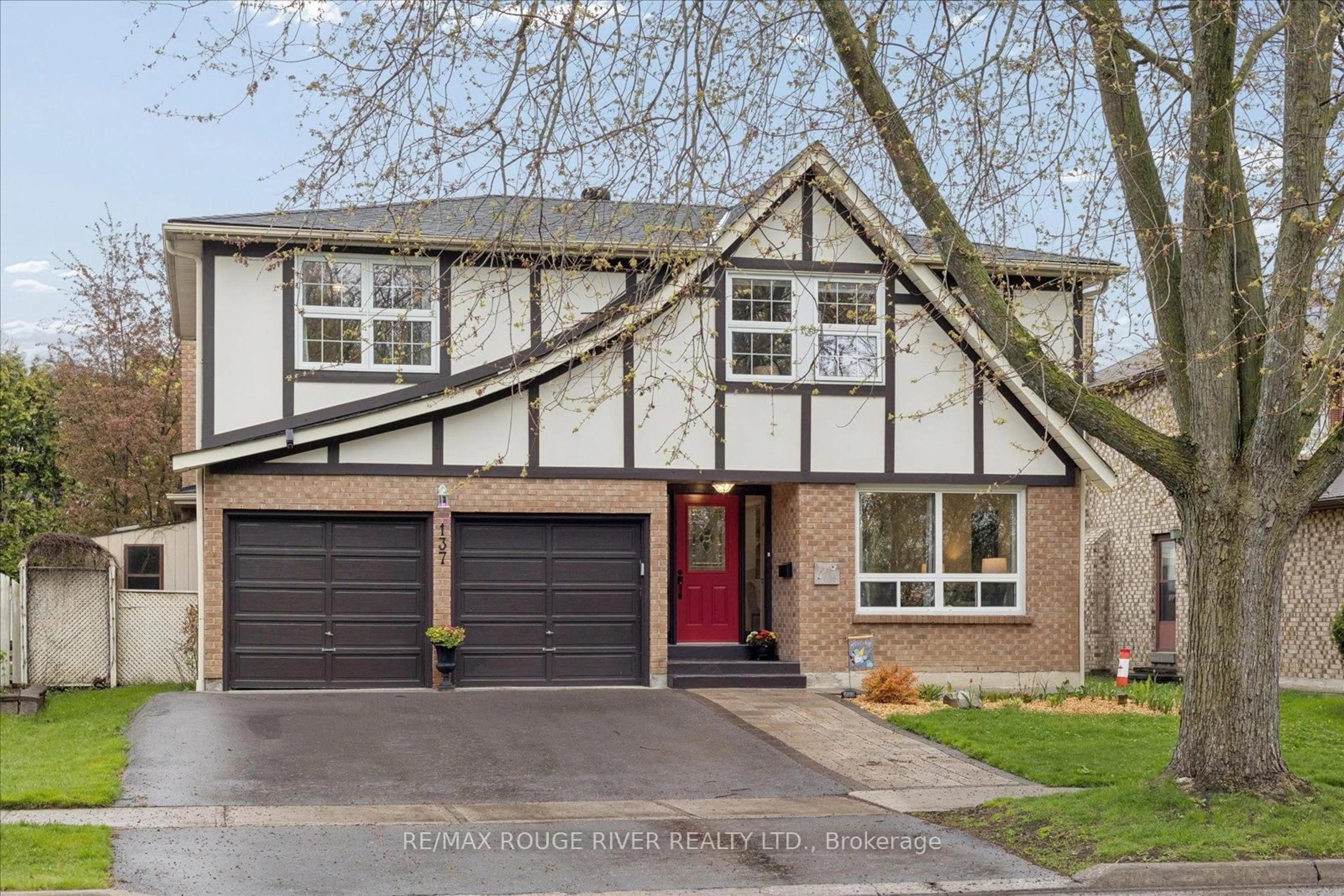 Home with brick exterior material, street for 137 Pringle Dr, Whitby Ontario L1N 6K4