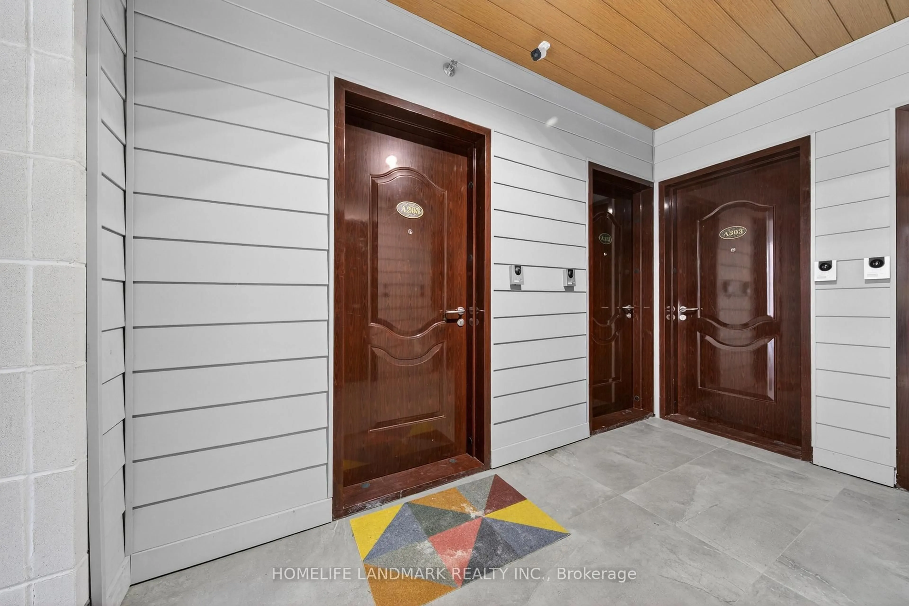 Indoor foyer for 3453 Victoria Park Ave #A203, Toronto Ontario M1W 0A9