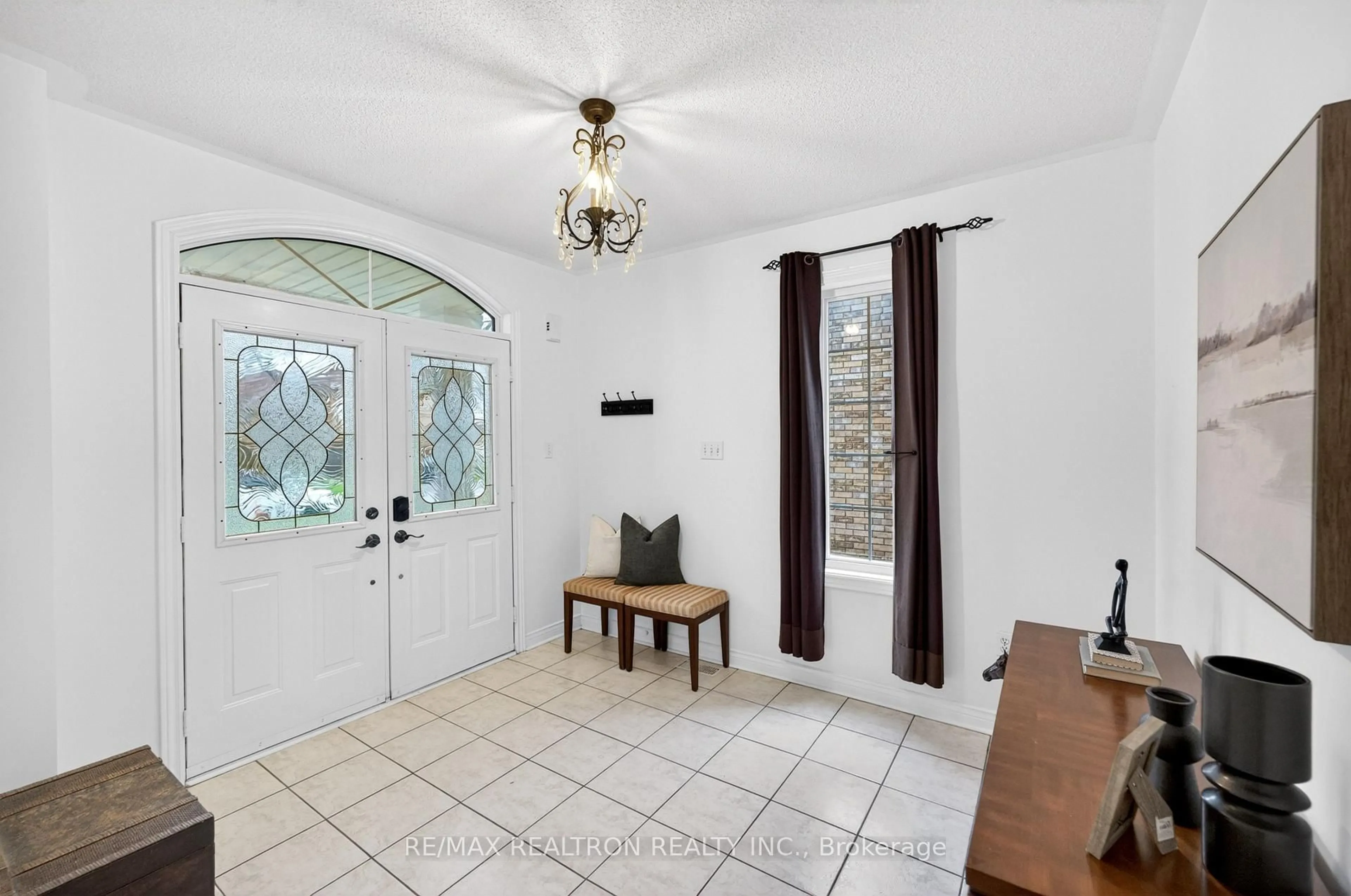 Indoor entryway for 52 Woodcock Ave, Ajax Ontario L1T 4J7