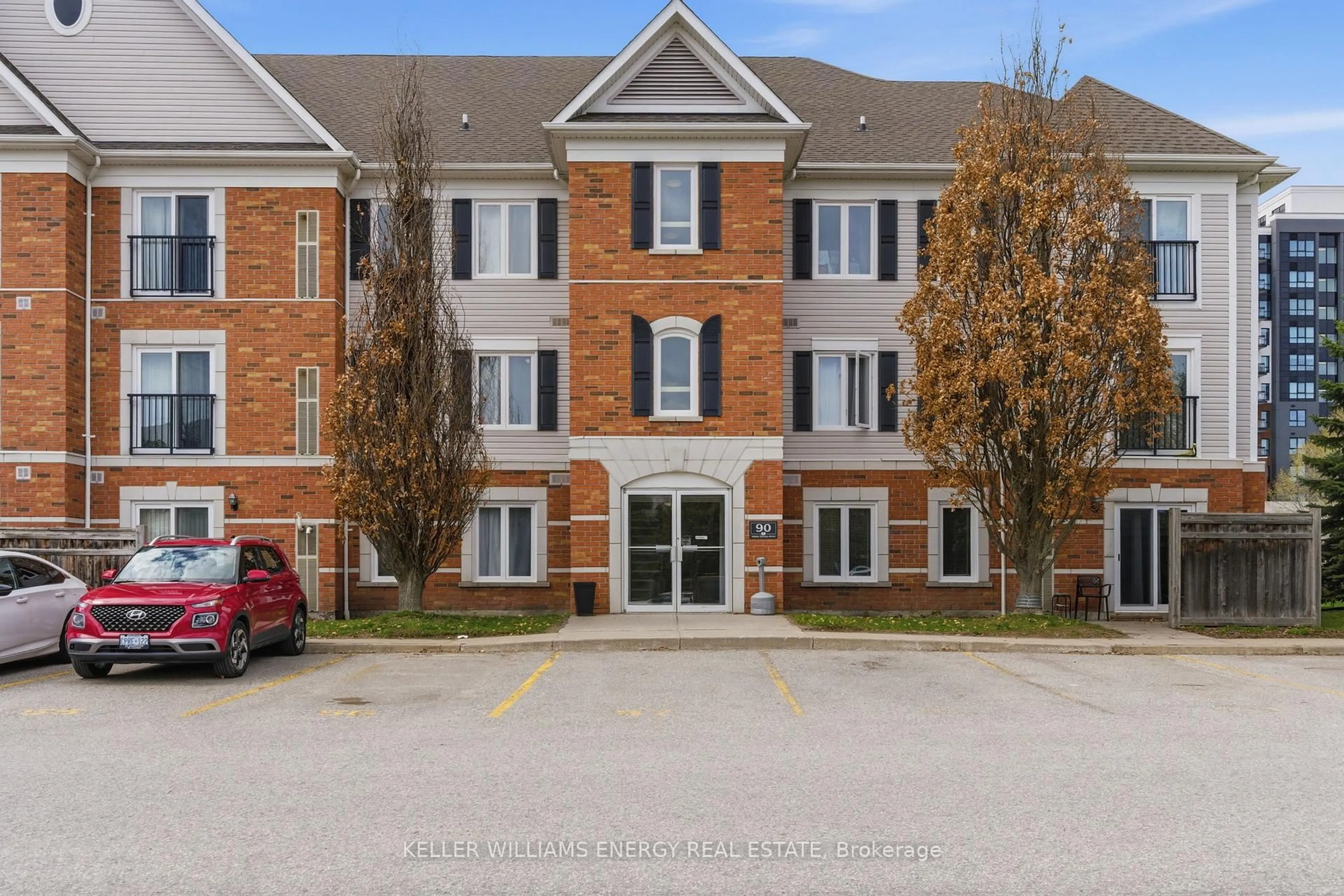 Unknown for 90 Aspen Springs Dr #301, Clarington Ontario L1C 5N3