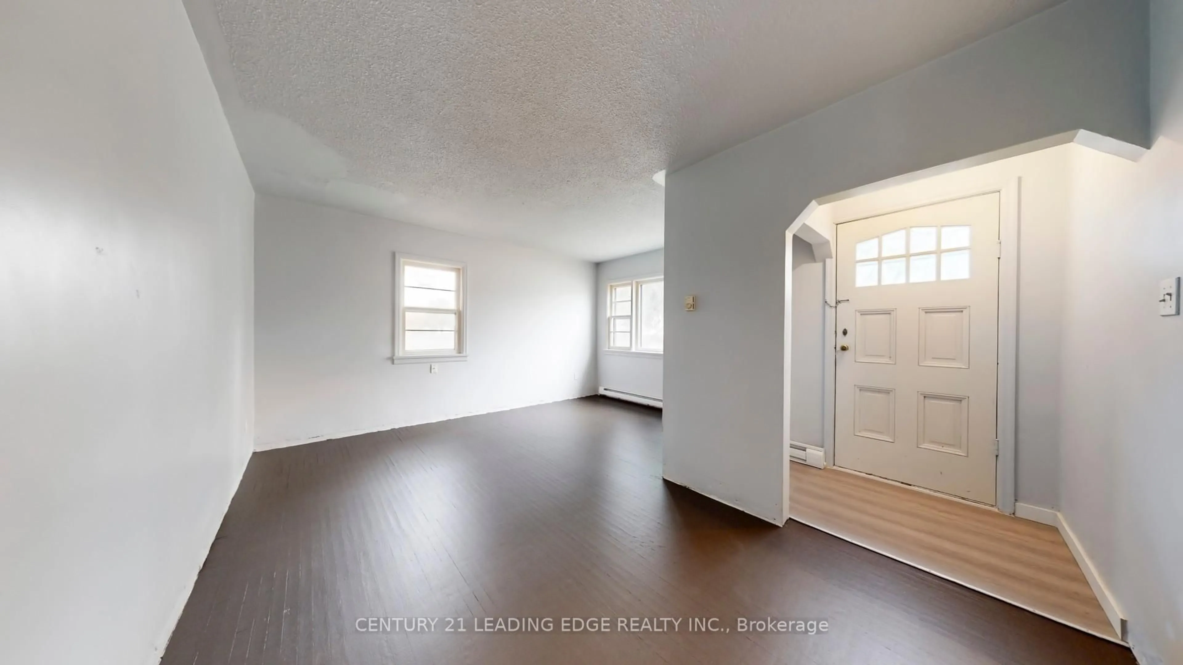 A pic of a room for 277 Gibbons St, Oshawa Ontario L1J 4Y5