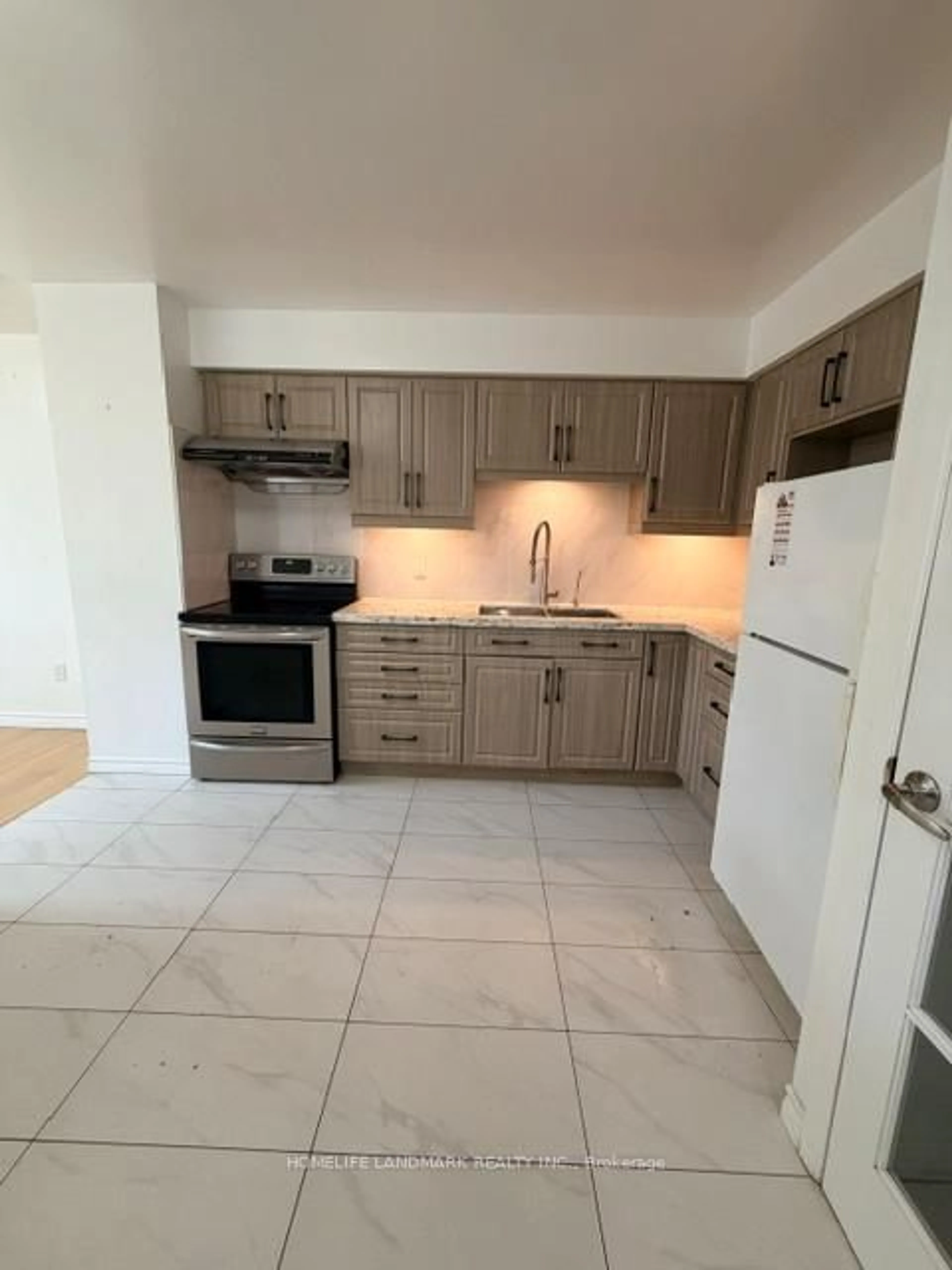 Standard kitchen, ceramic/tile floor for 341 Military Tr #66, Toronto Ontario M1E 4E4