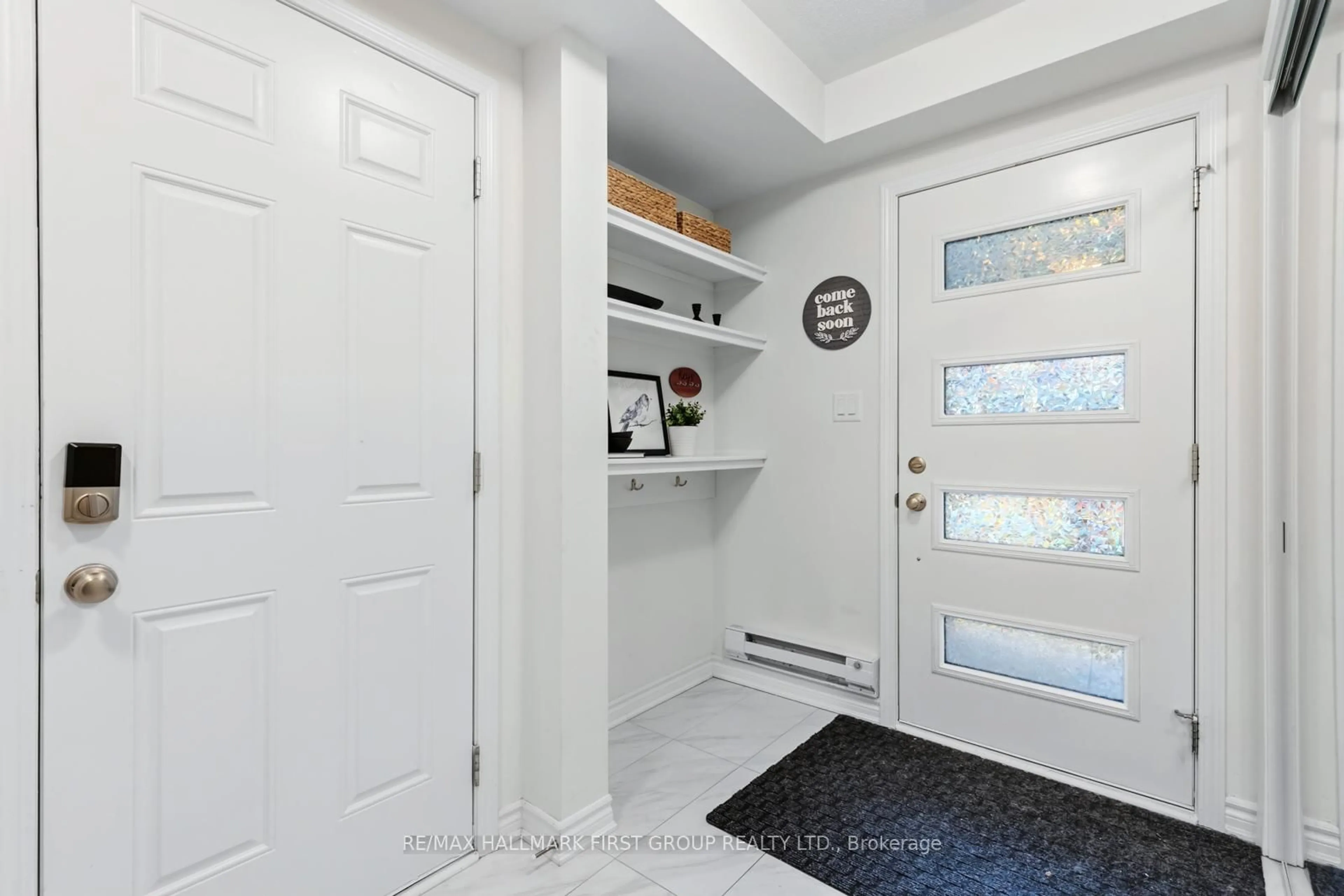 Indoor entryway for 3359 Thunderbird Prom, Pickering Ontario L1X 0N1