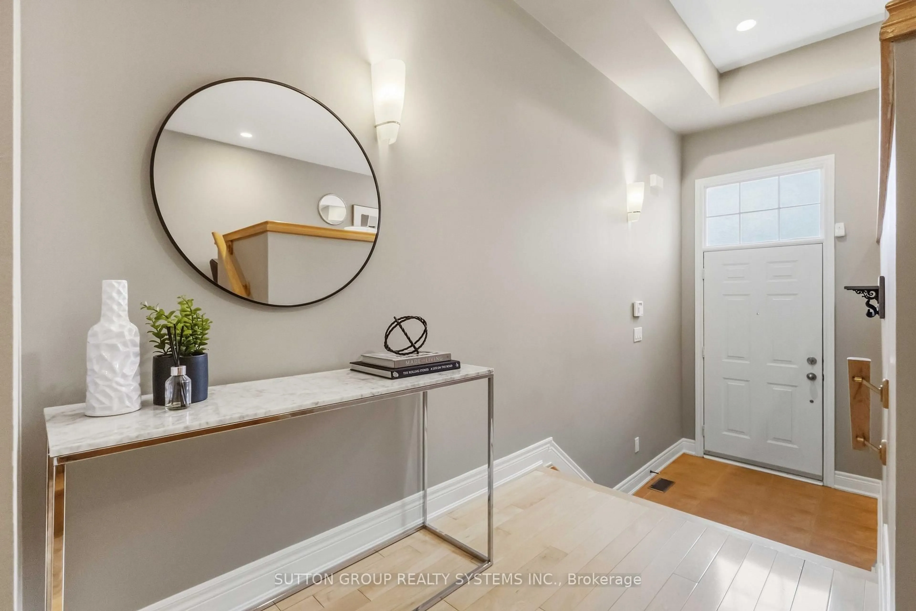 Indoor entryway for 57 Halsey Ave, Toronto Ontario M4B 1A6