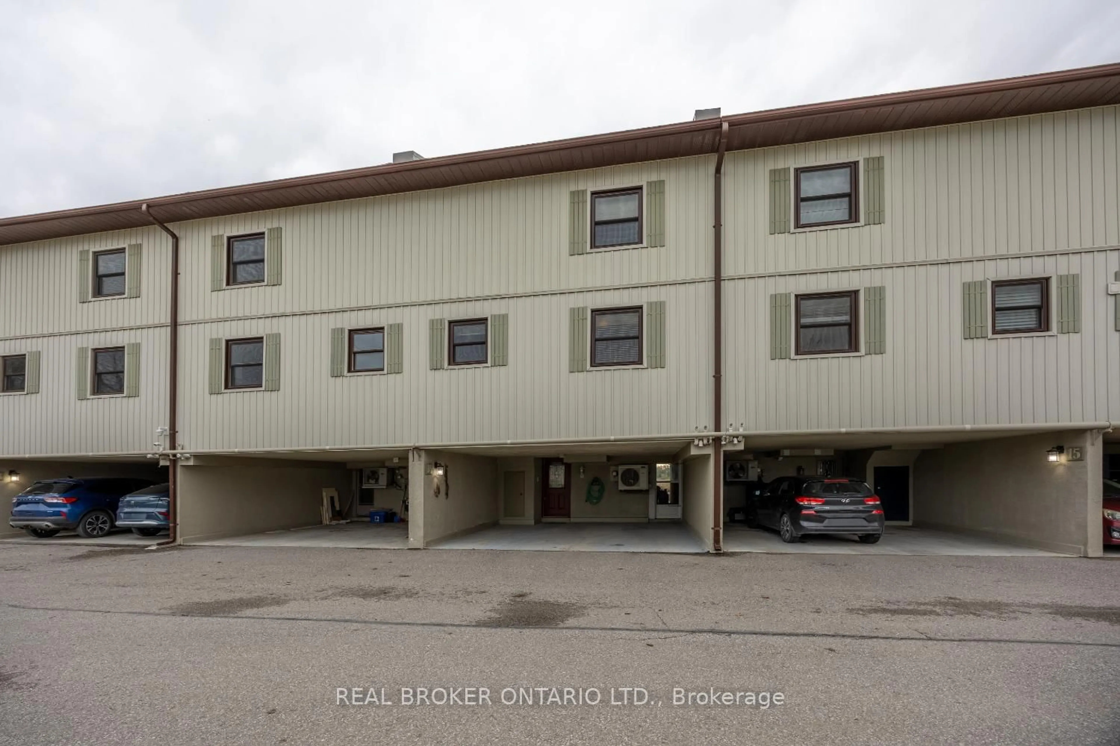Unknown for 120 Port Darlington Rd #16, Clarington Ontario L1C 6V1