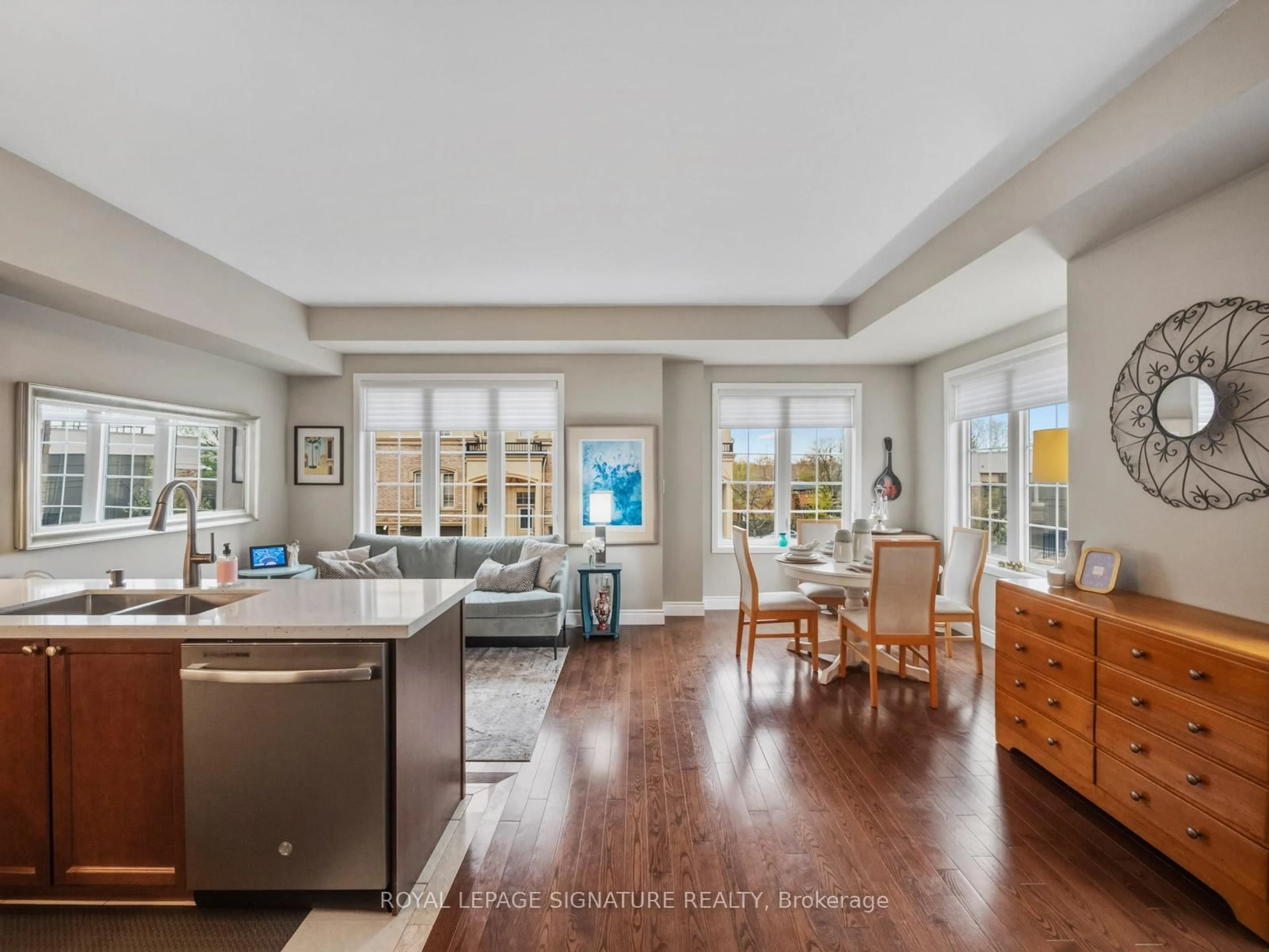 Open concept kitchen, unknown for 104-1250 St. Martins Dr, Pickering Ontario L1W 1J3