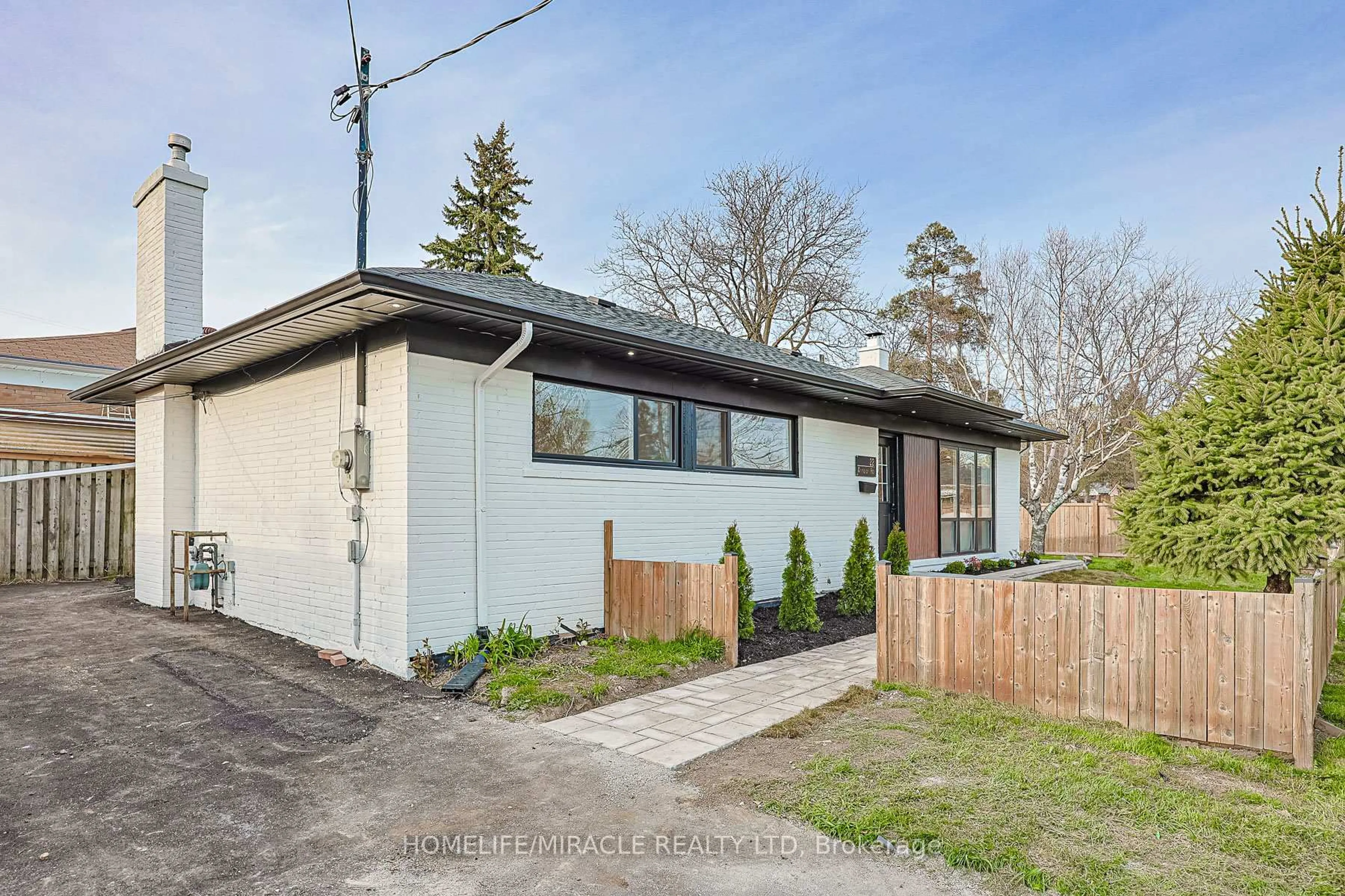 Unknown for 22 Arnprior Rd, Toronto Ontario M1K 5A6