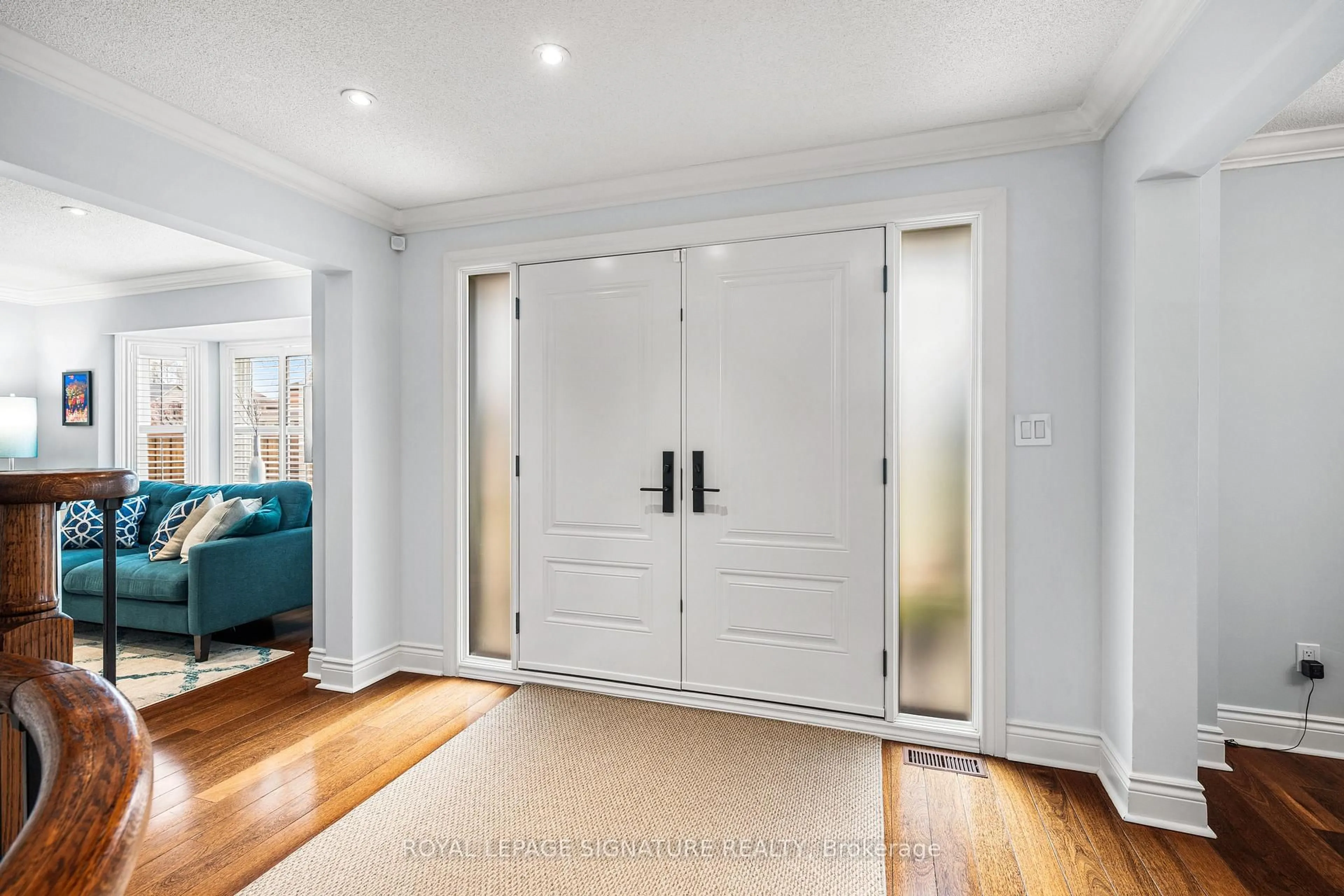 Indoor entryway for 238 Hoover Dr, Pickering Ontario L1V 5R3