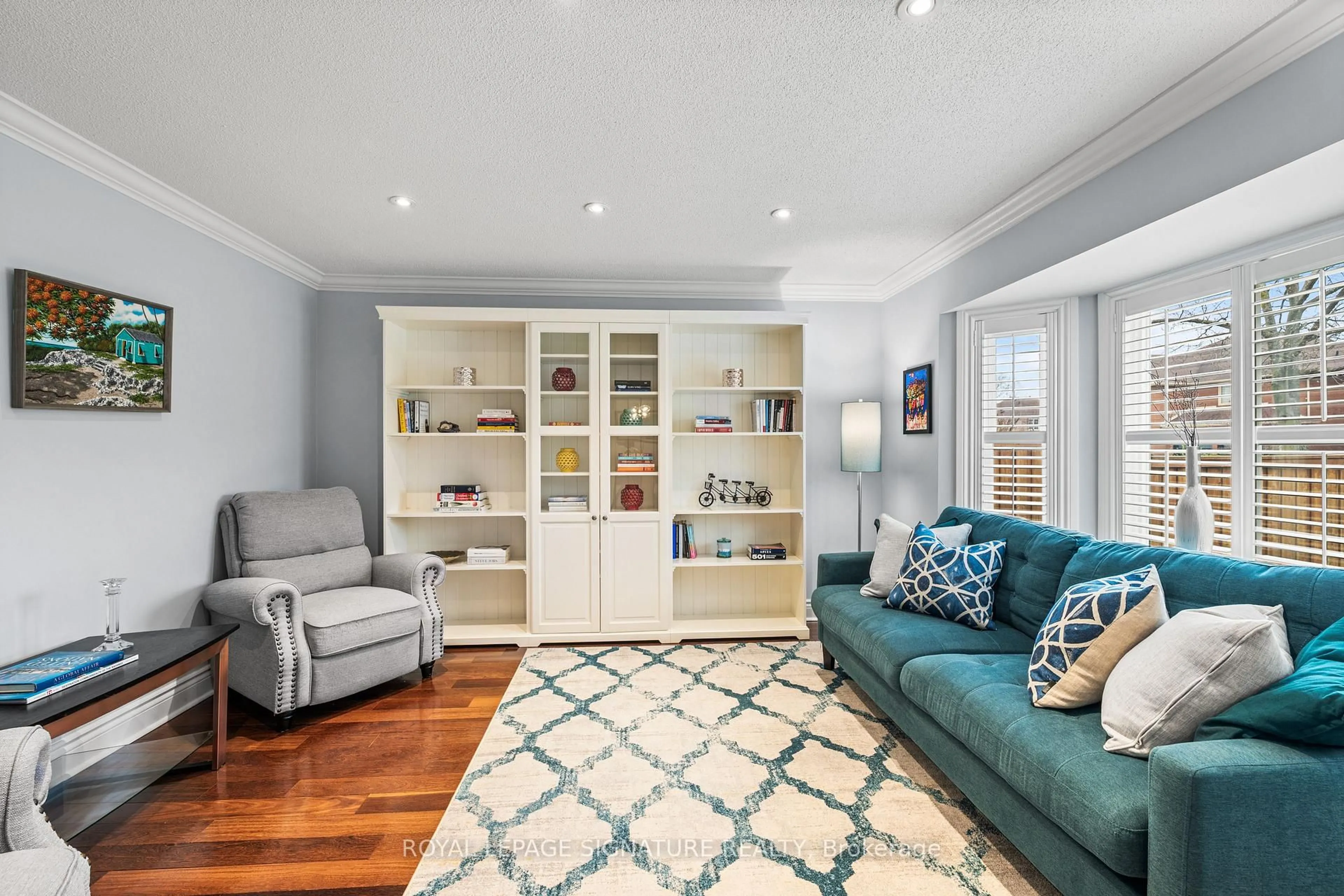Living room with furniture, unknown for 238 Hoover Dr, Pickering Ontario L1V 5R3