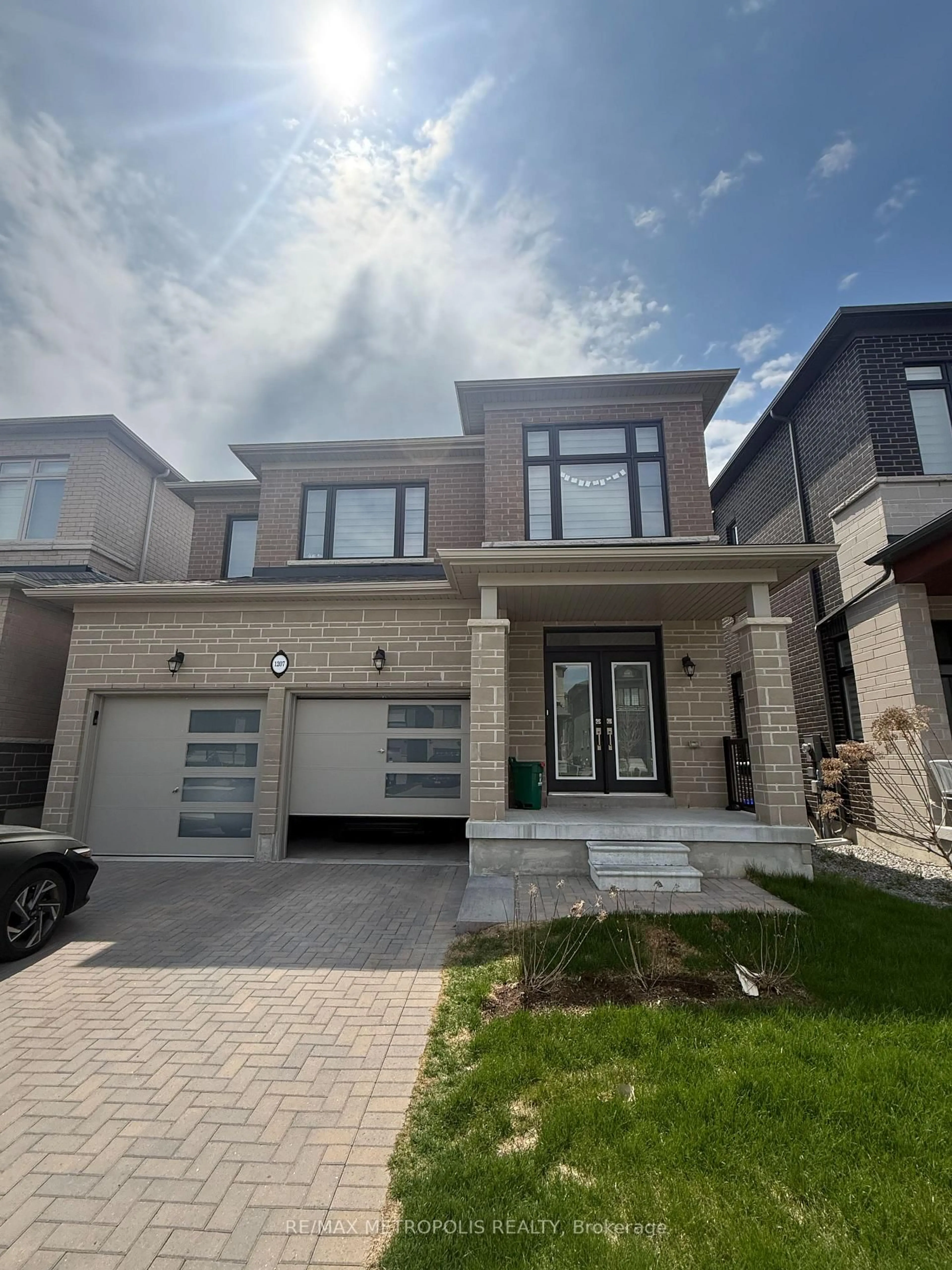 Home with brick exterior material, street for 1207 Wilmington Ave, Oshawa Ontario L1L 0T4