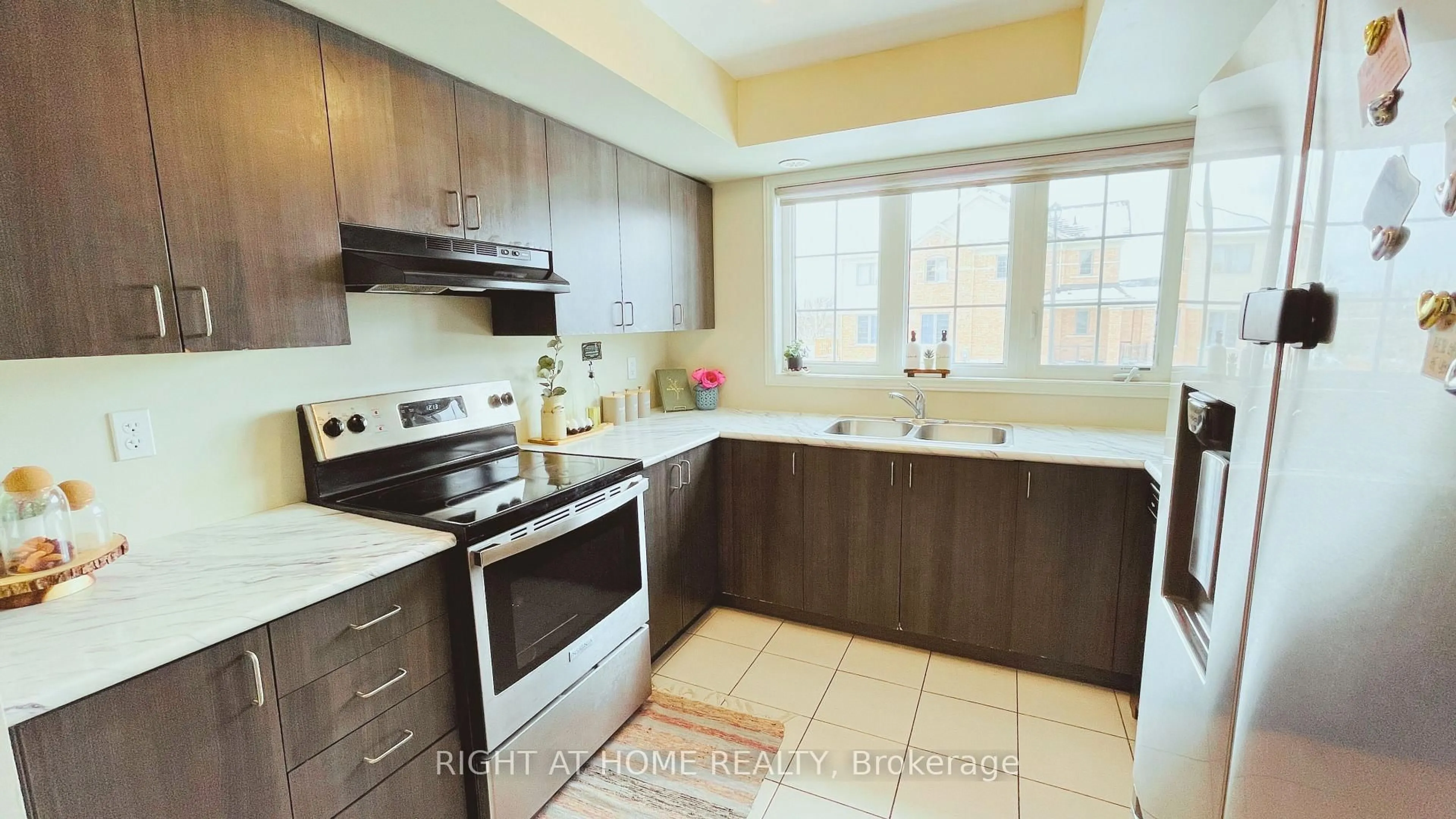 Standard kitchen, ceramic/tile floor for 2372 Chevron Prince Path, Oshawa Ontario L1L 0K9