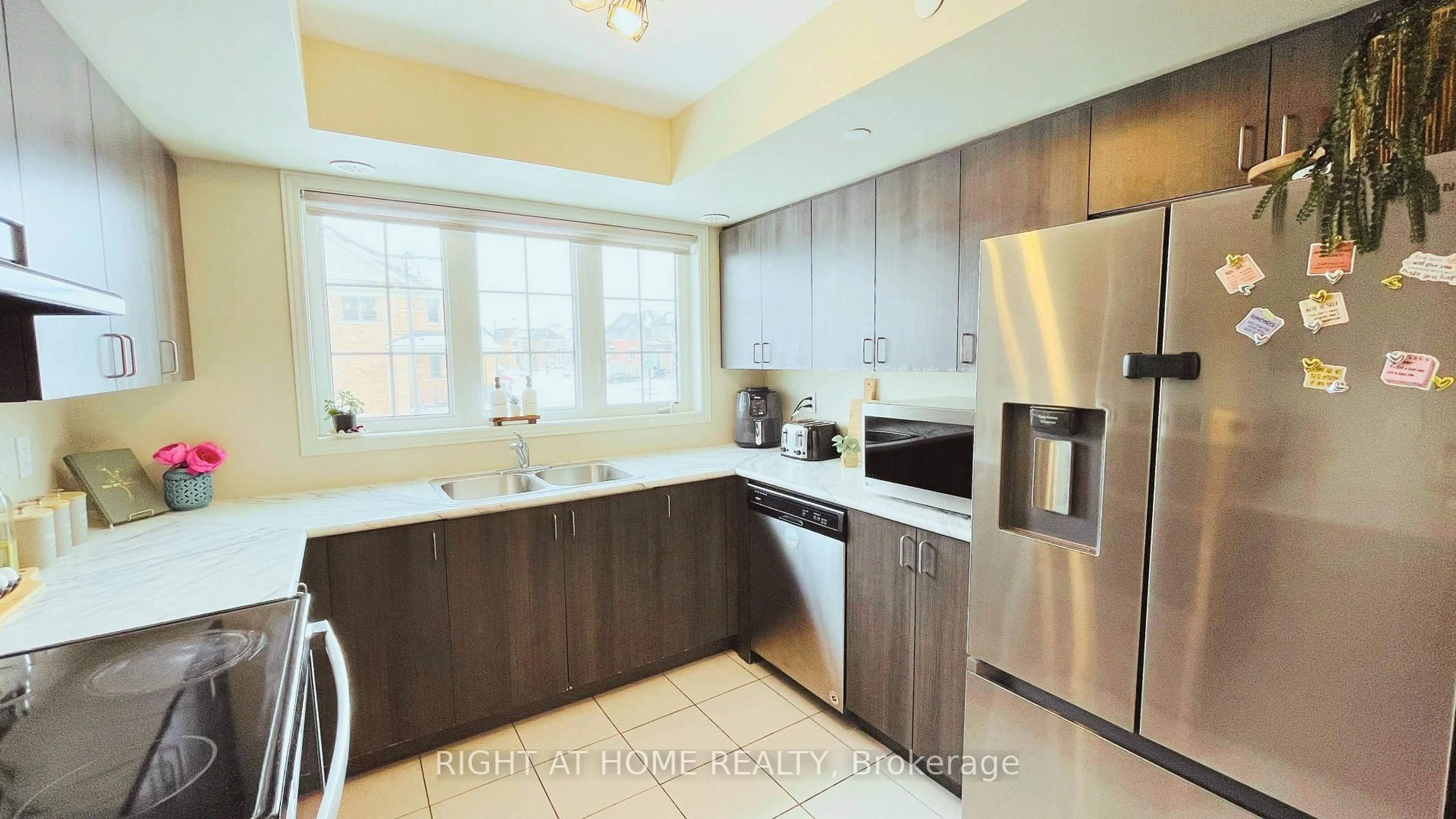 Unknown for 2372 Chevron Prince Path, Oshawa Ontario L1L 0K9