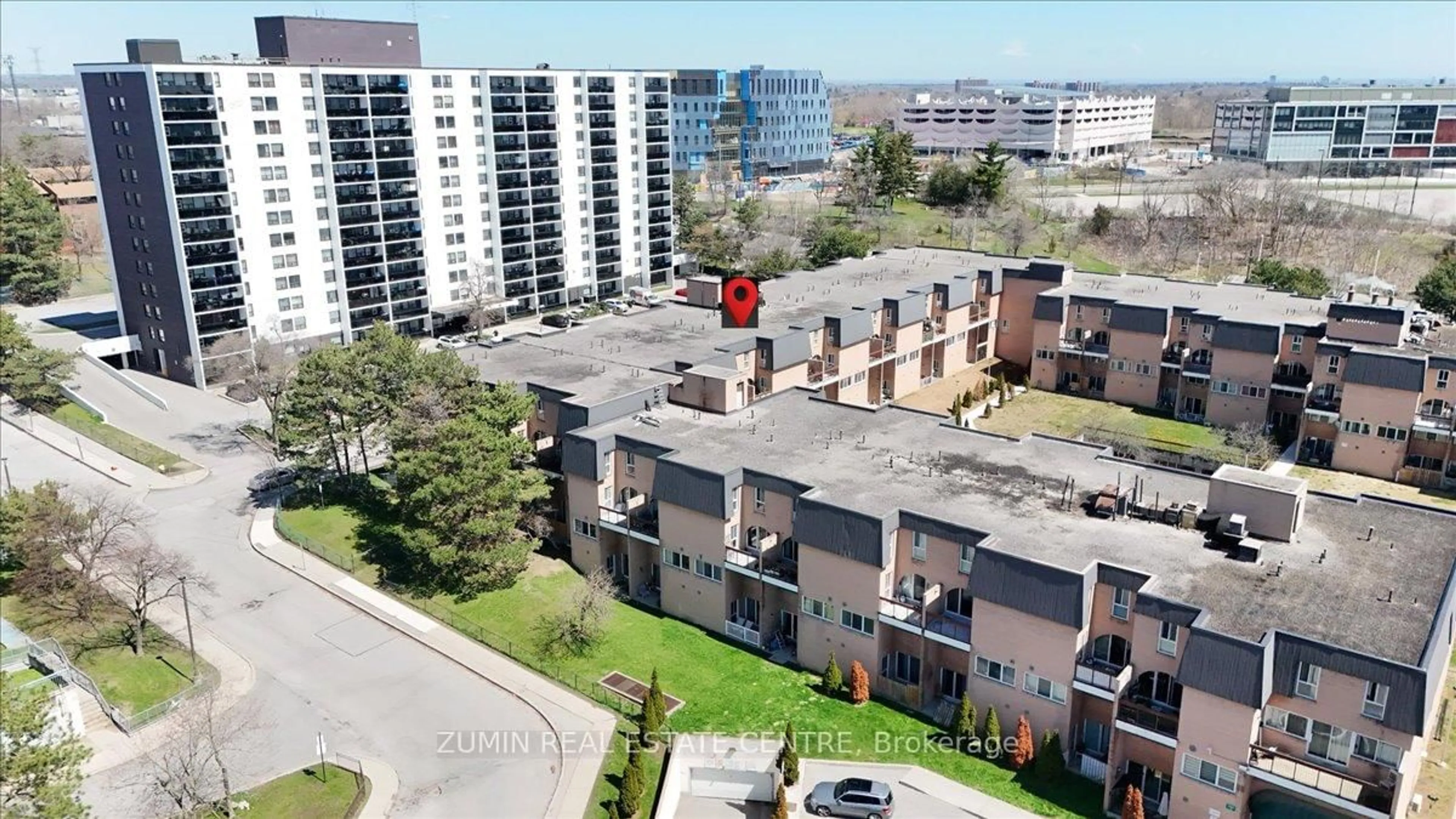 A pic from outside/outdoor area/front of a property/back of a property/a pic from drone, city buildings view from balcony for 100 Mornelle Crt #1075, Toronto Ontario M1E 4X2