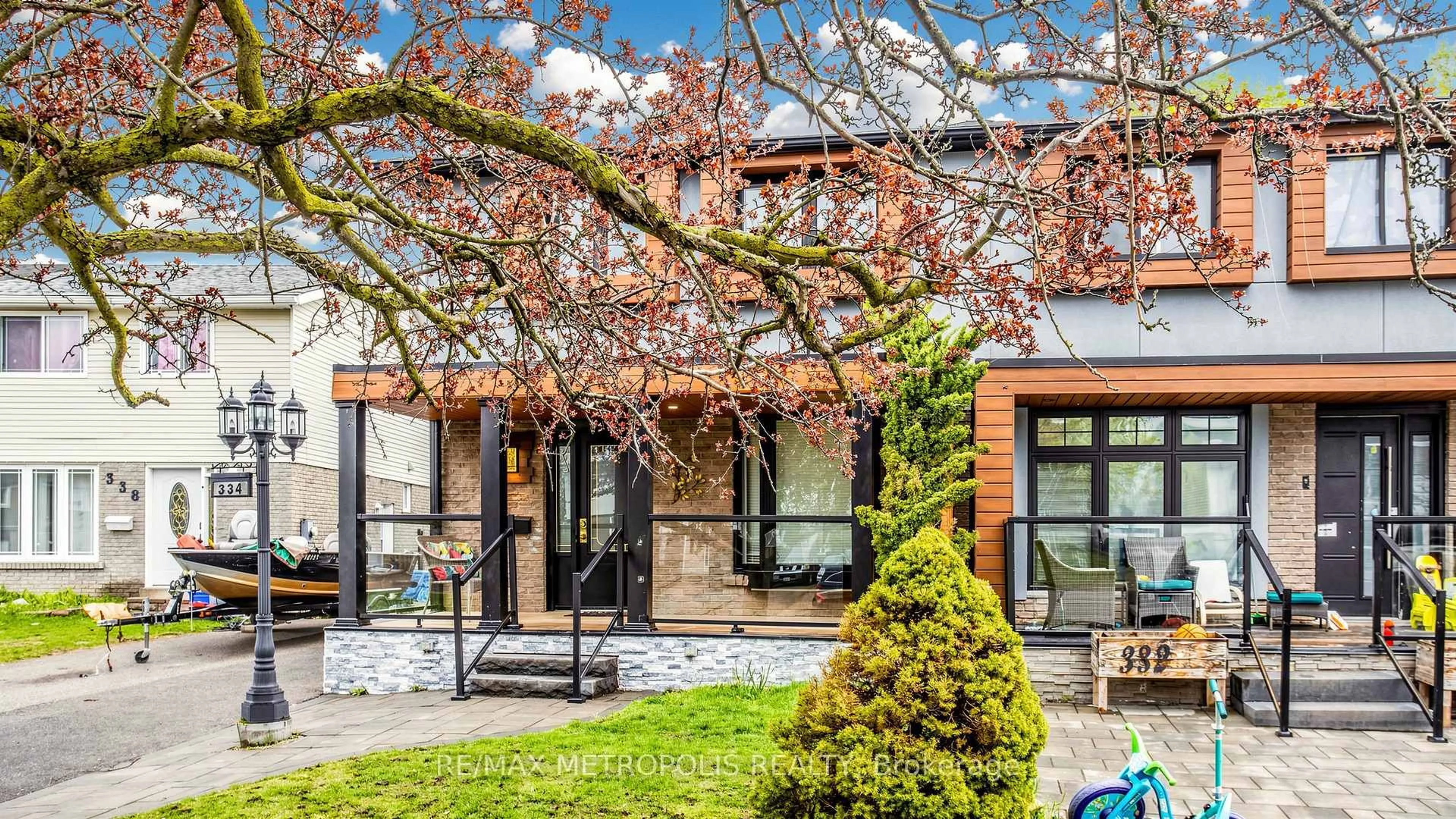 Home with brick exterior material, street for 334 Killarney Crt, Oshawa Ontario L1J 6C7