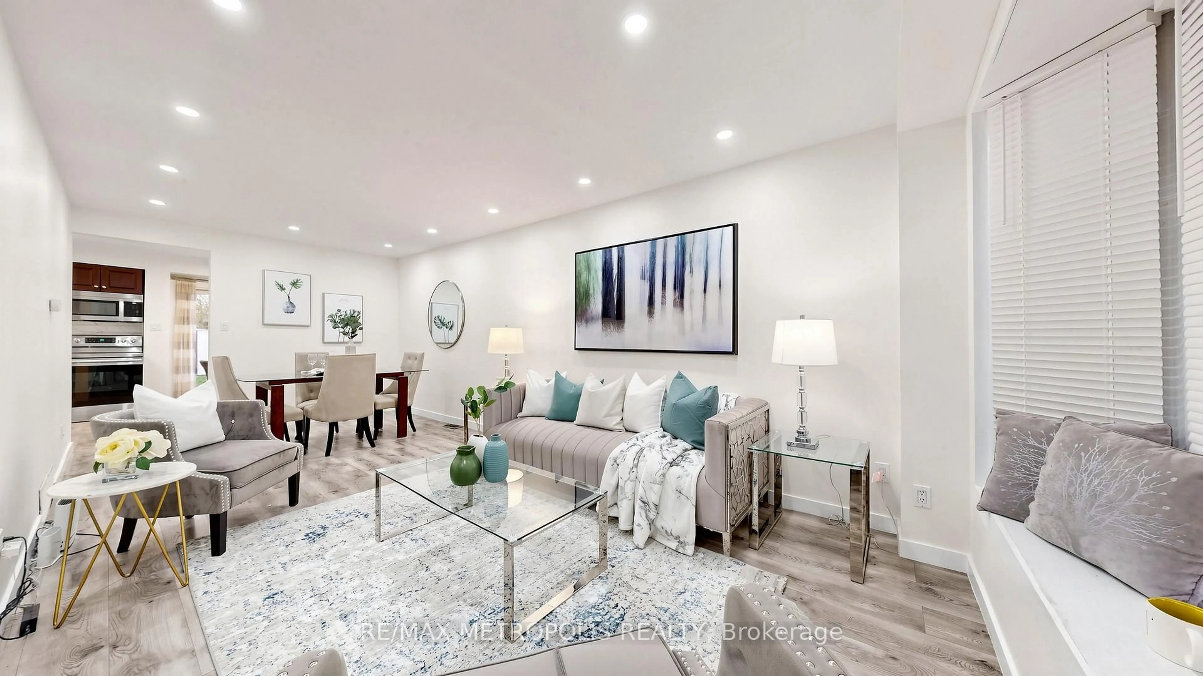 Living room with furniture, unknown for 334 Killarney Crt, Oshawa Ontario L1J 6C7