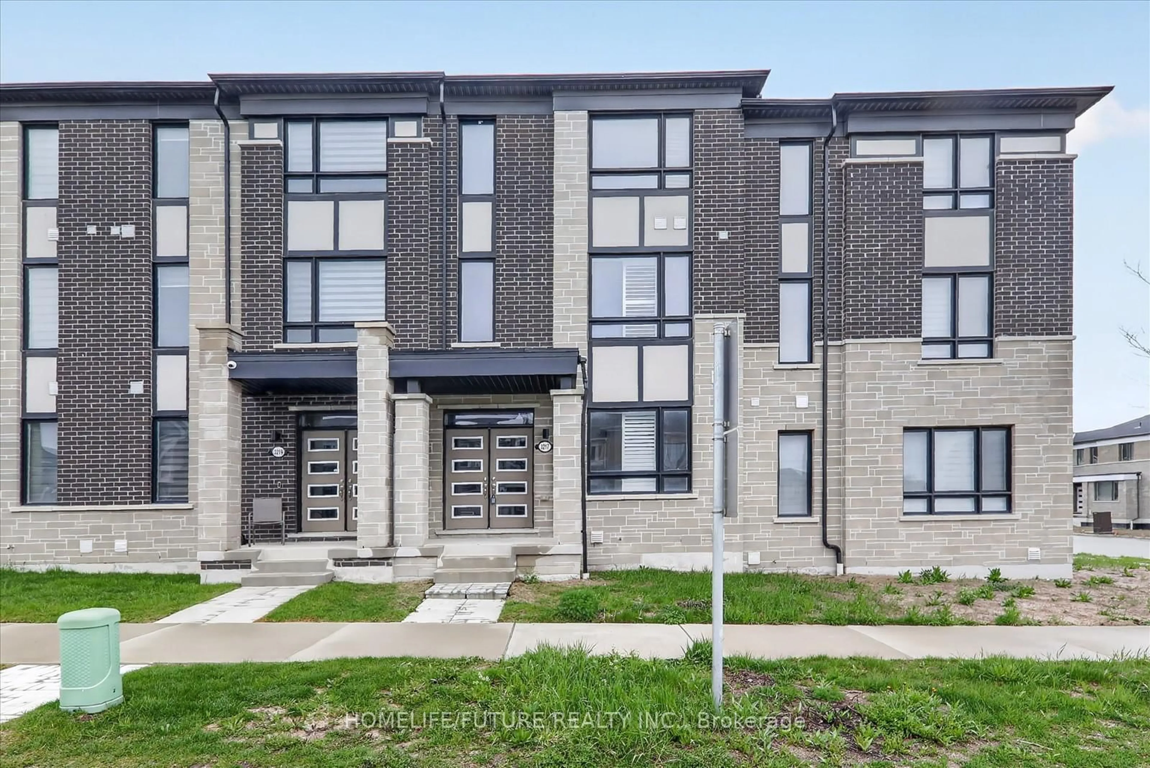 Unknown for 3217 Brigadier Ave, Pickering Ontario L1X 0N4
