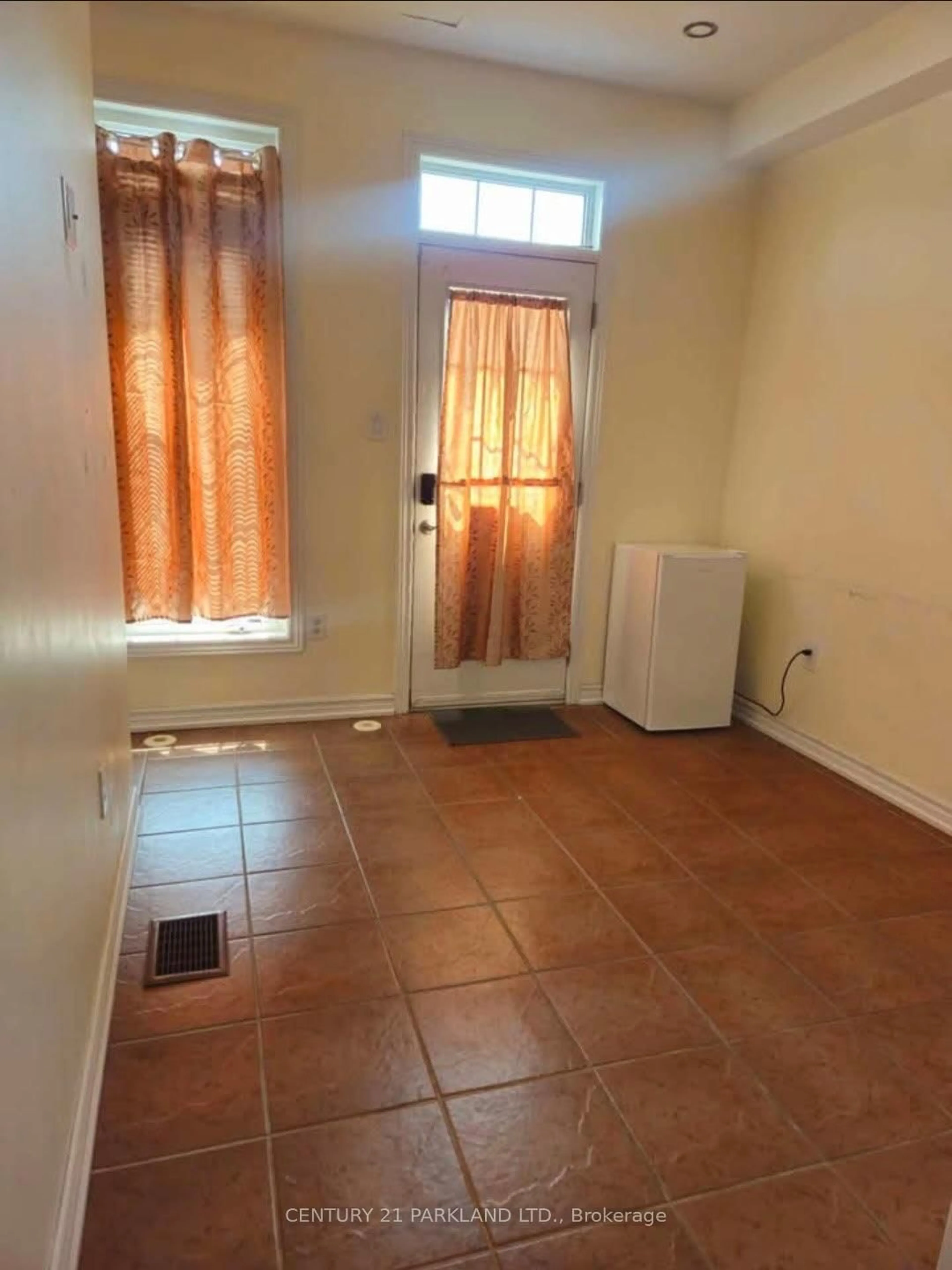 A pic of a room for 52 Ignatius Lane, Toronto Ontario M1E 0A3