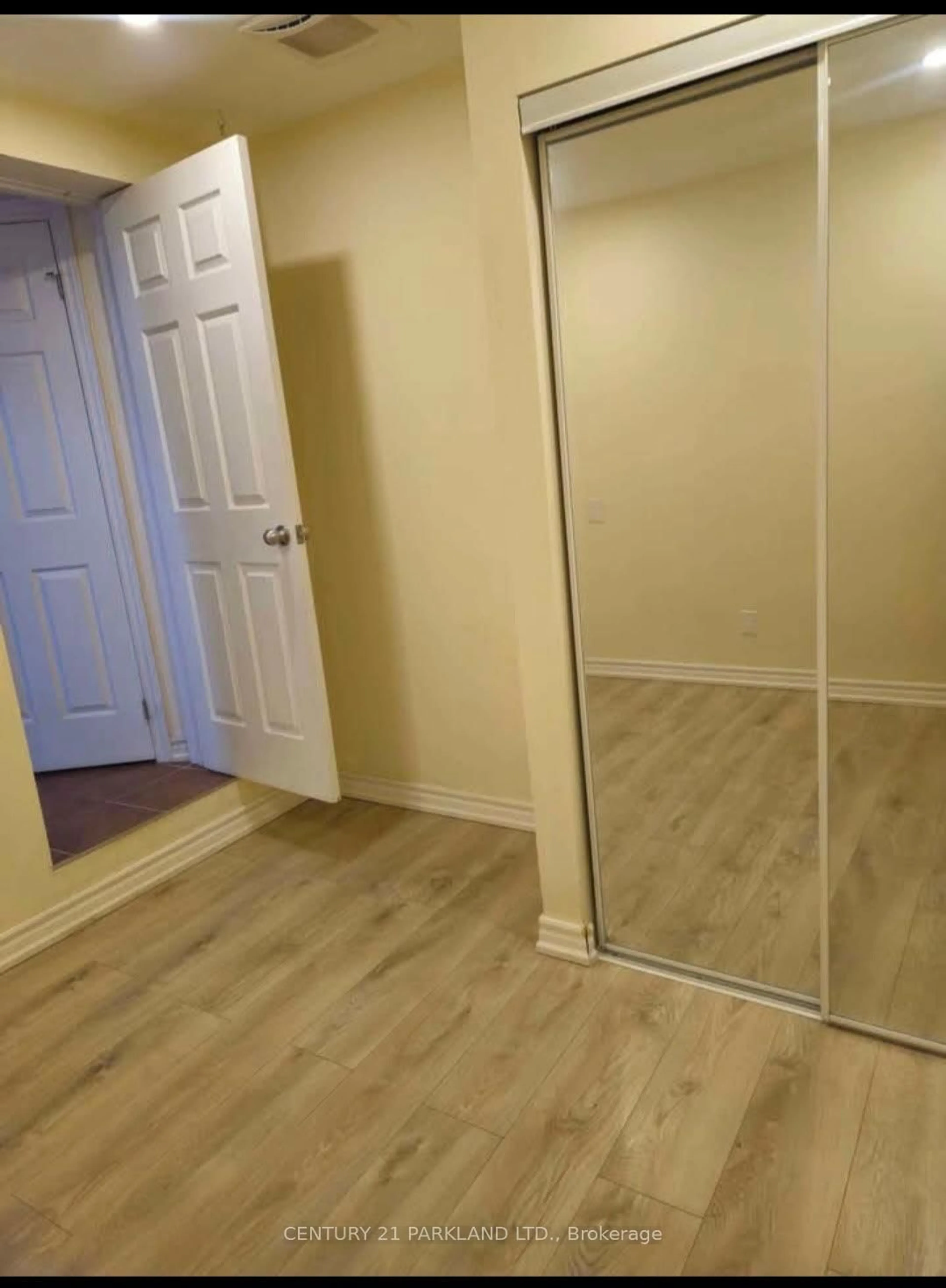 A pic of a room for 52 Ignatius Lane, Toronto Ontario M1E 0A3