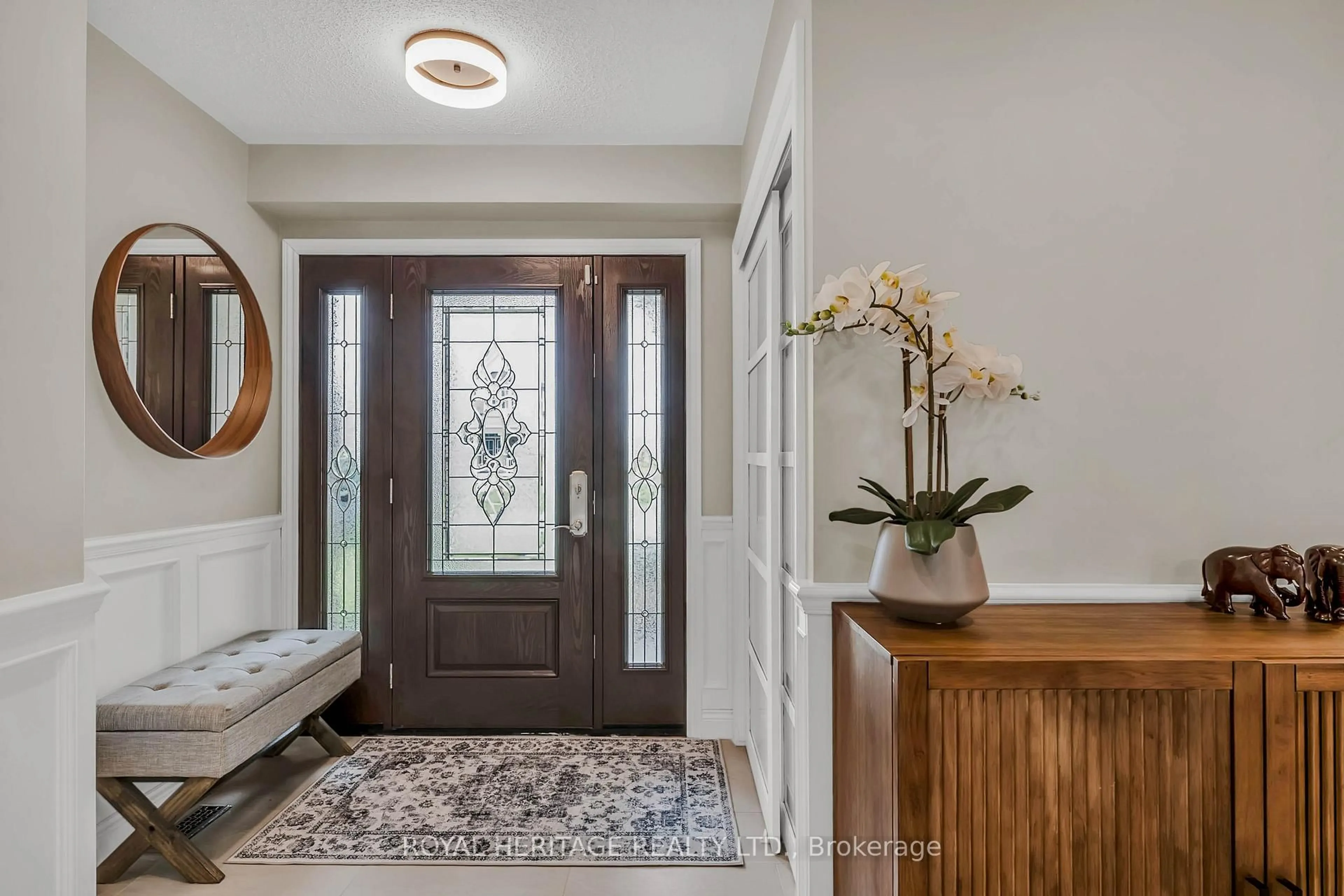 Indoor entryway for 65 Ireland St, Clarington Ontario L1C 4V1