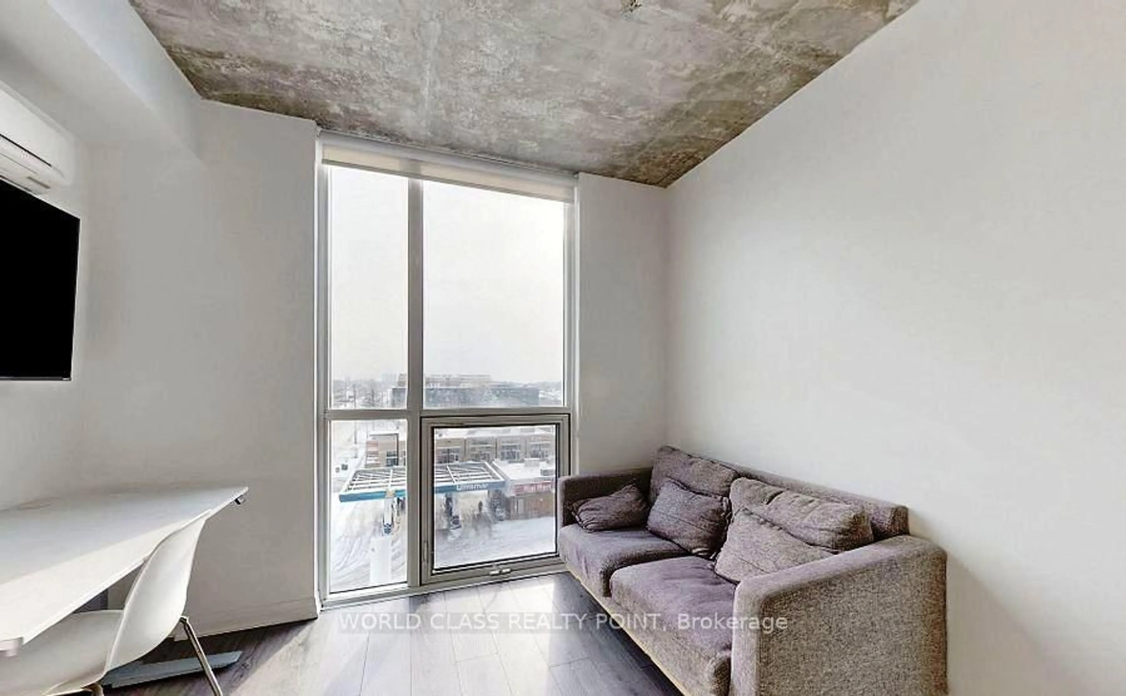 A pic of a room for 1900 Simcoe St, Oshawa Ontario L1G 4Y3