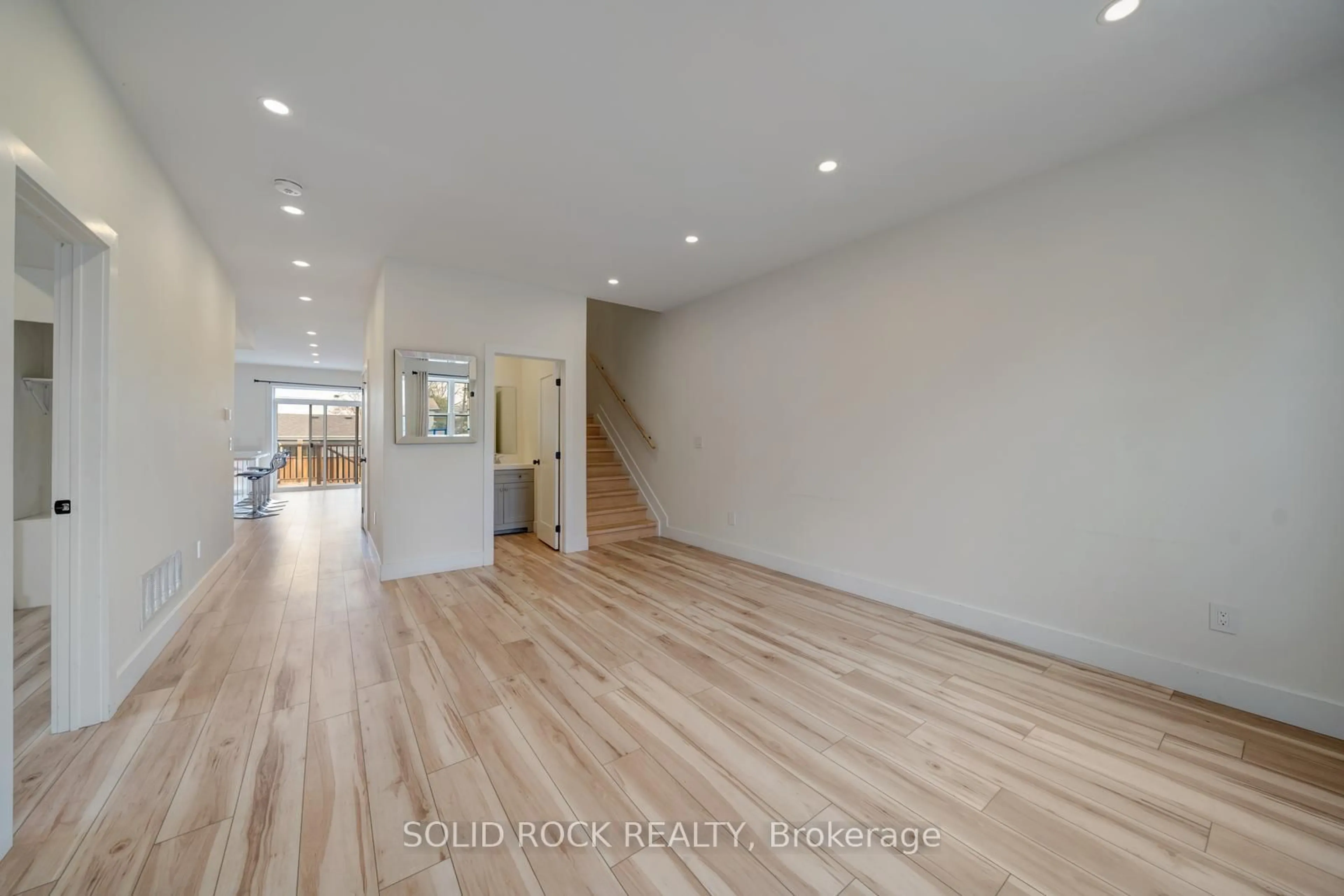 Unknown for 781 Oliva St, Pickering Ontario L1W 2V9