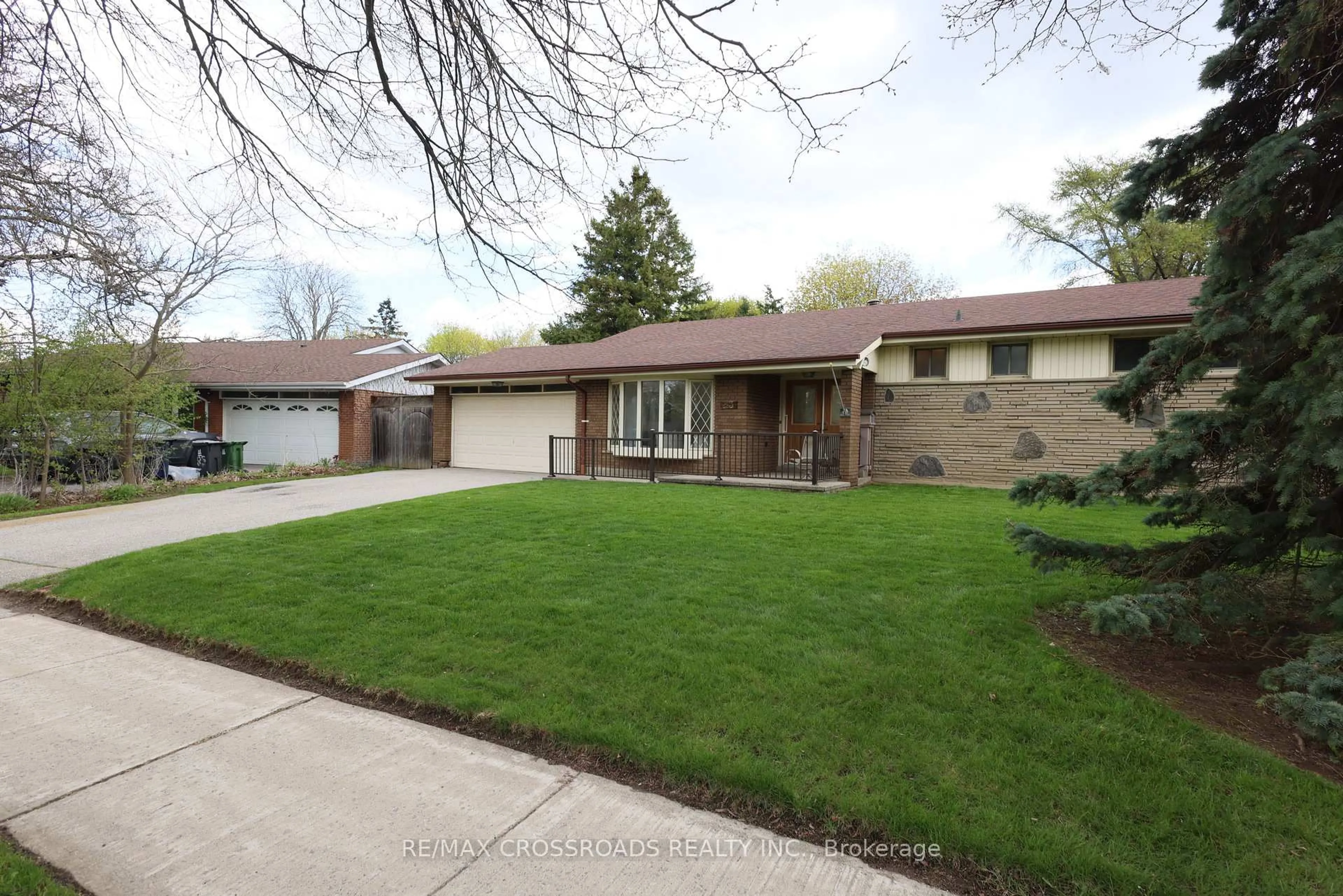 Home with brick exterior material, street for 83 Pegasus Tr, Toronto Ontario M1G 3N8