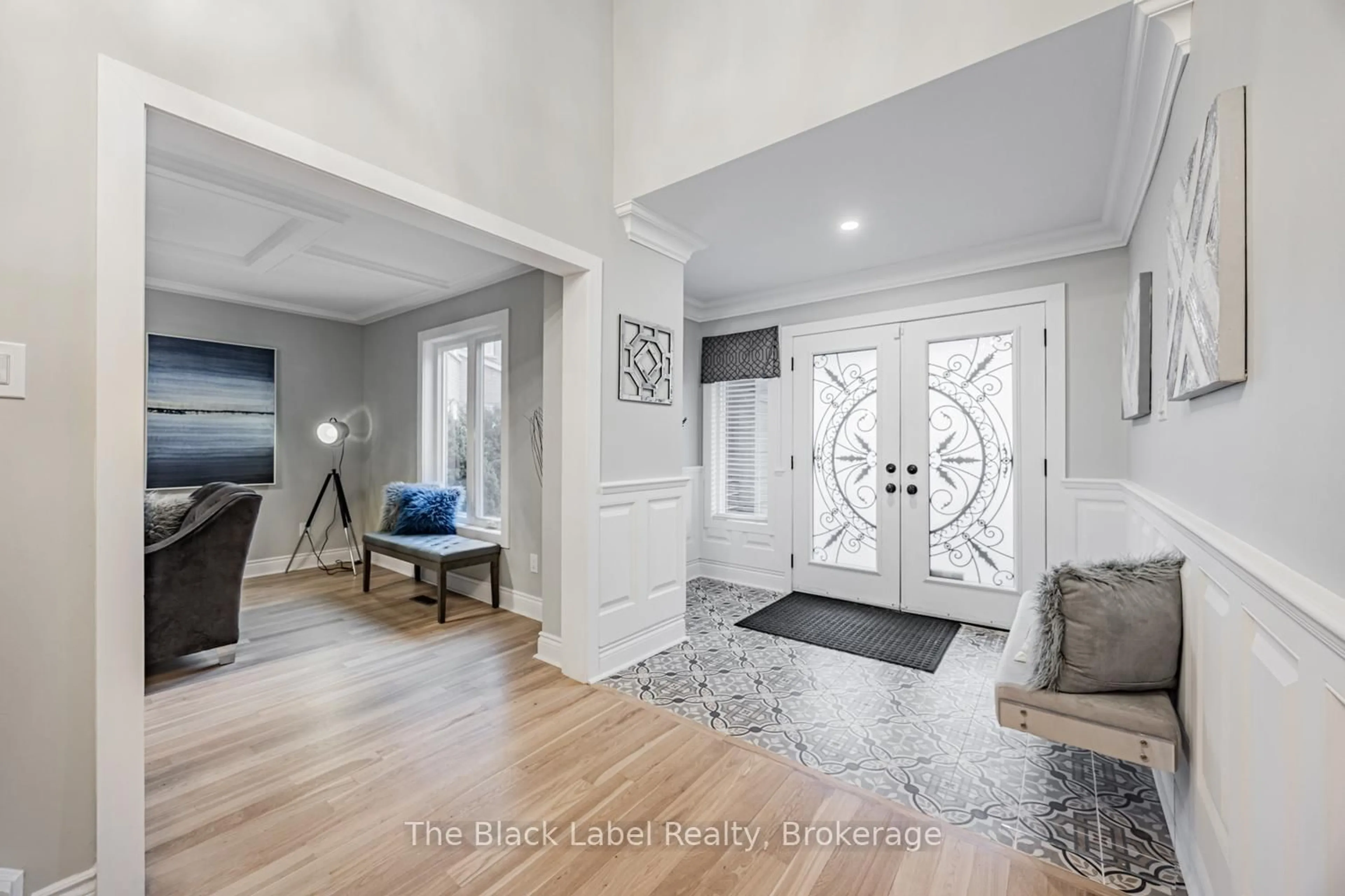 Indoor entryway for 48 Lipton Cres, Whitby Ontario L1R 1W7