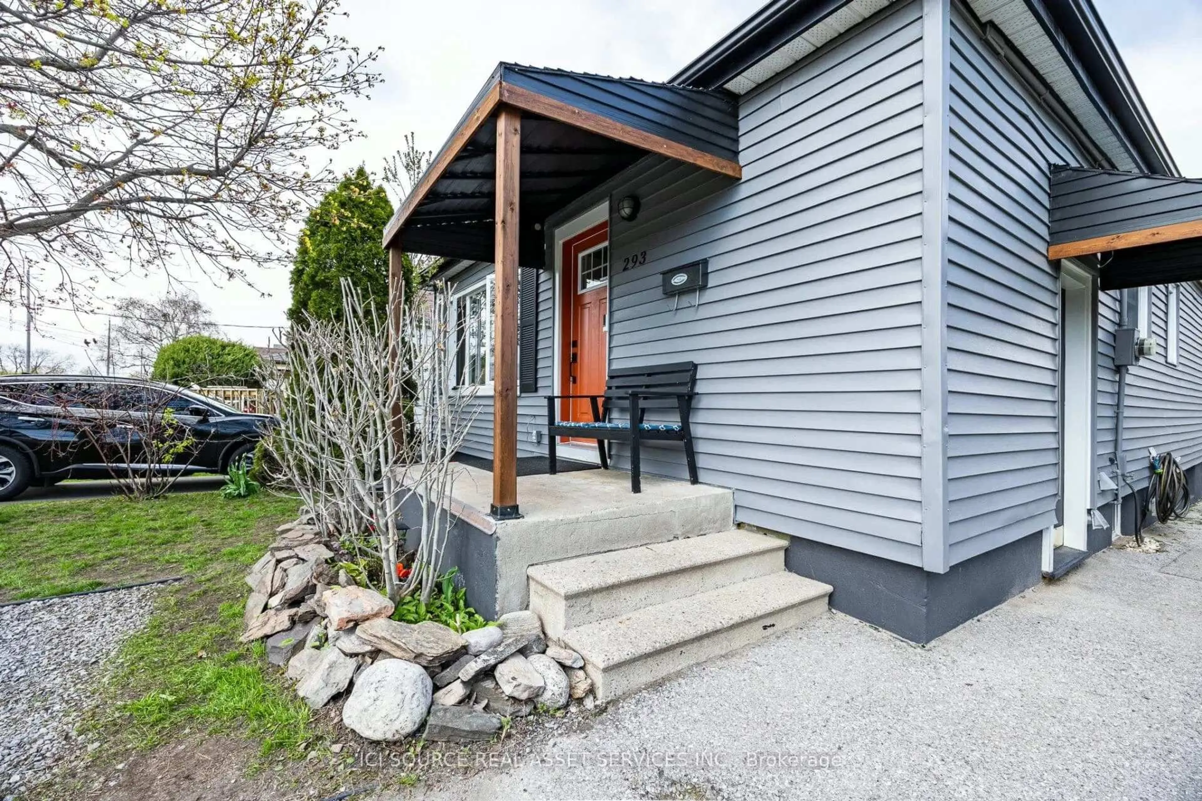 Unknown for 293 Oshawa Blvd, Oshawa Ontario L1G 5T2