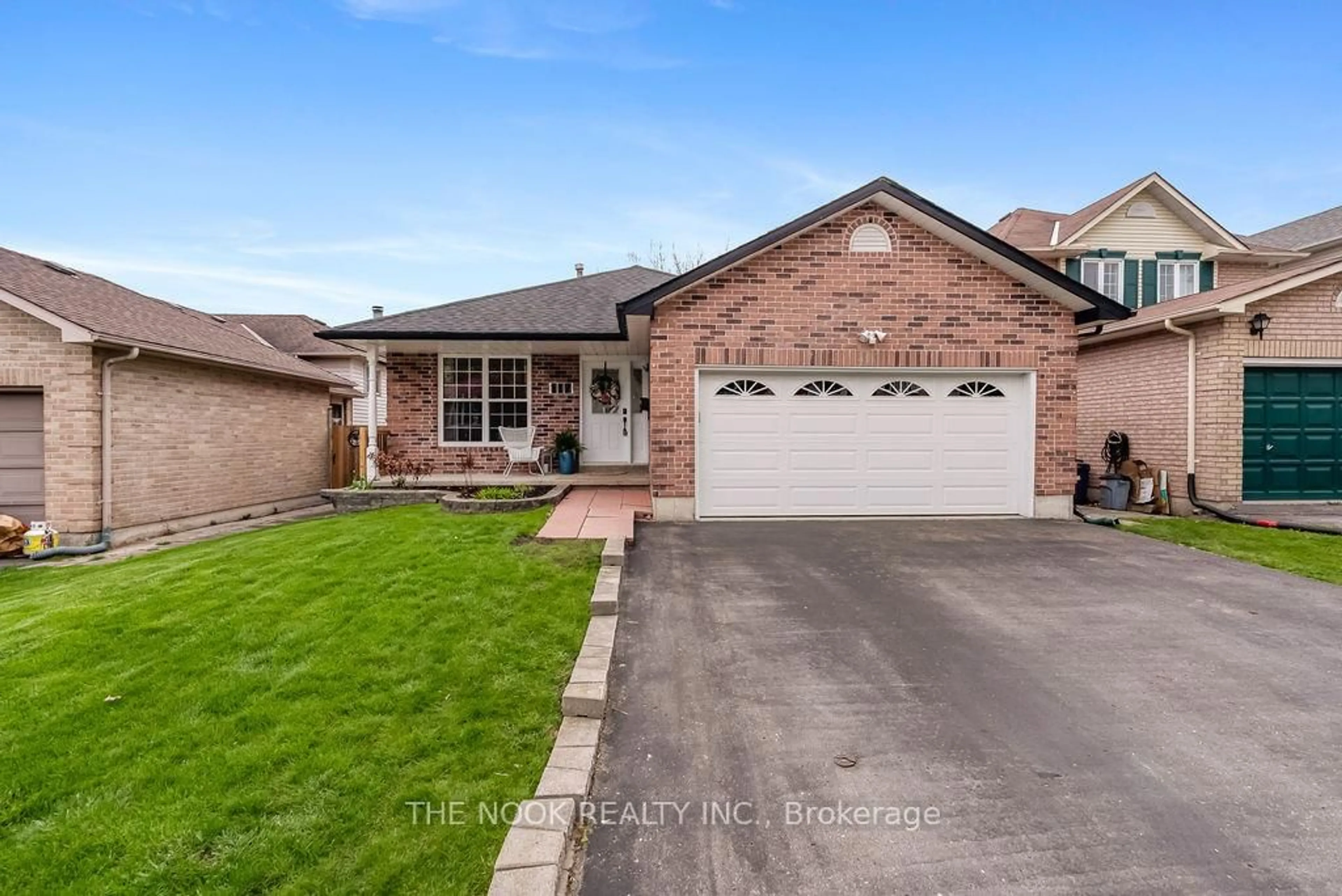 Home with brick exterior material, street for 117 Mcfeeters Cres, Clarington Ontario L1C 4K6