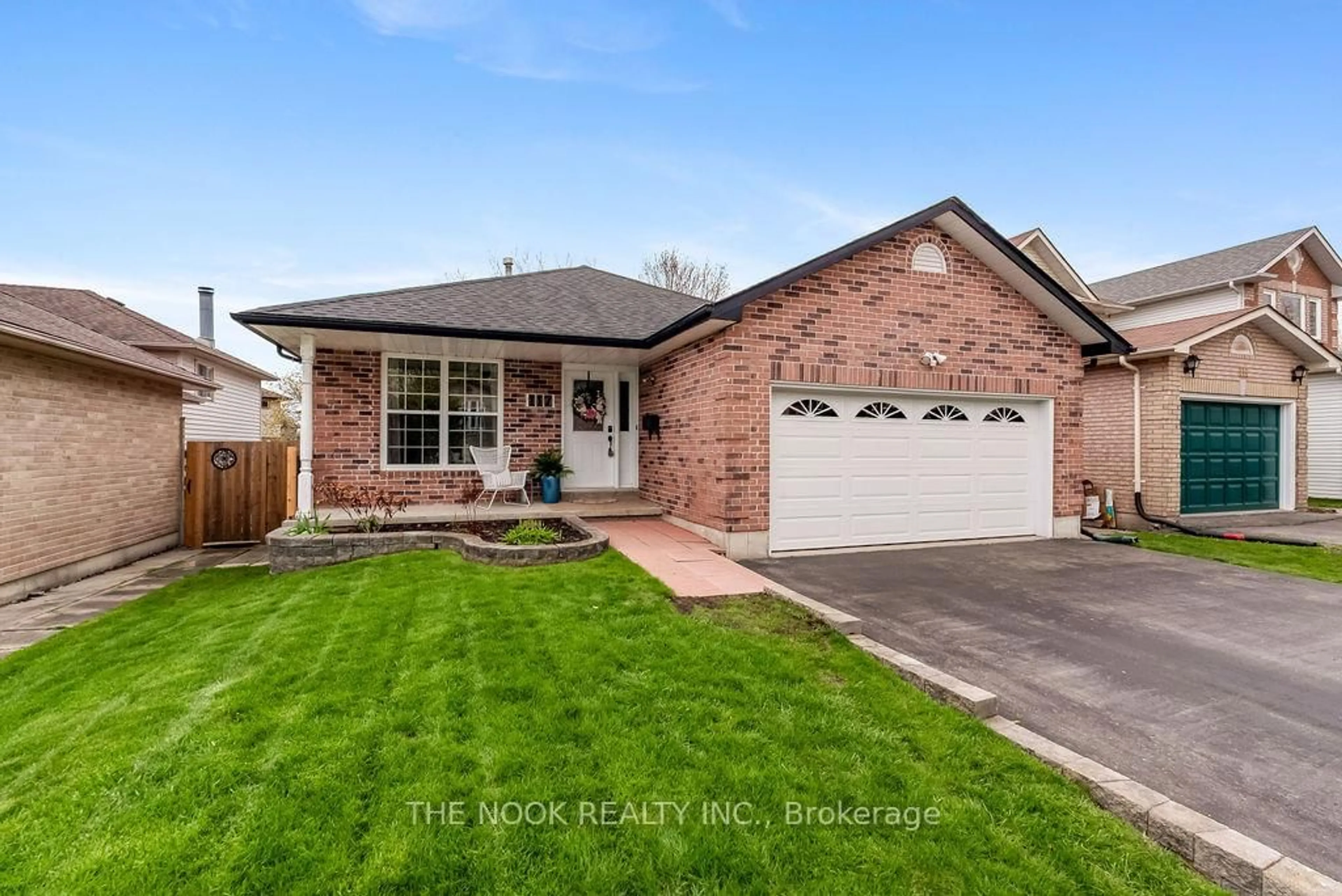 Home with brick exterior material, street for 117 Mcfeeters Cres, Clarington Ontario L1C 4K6