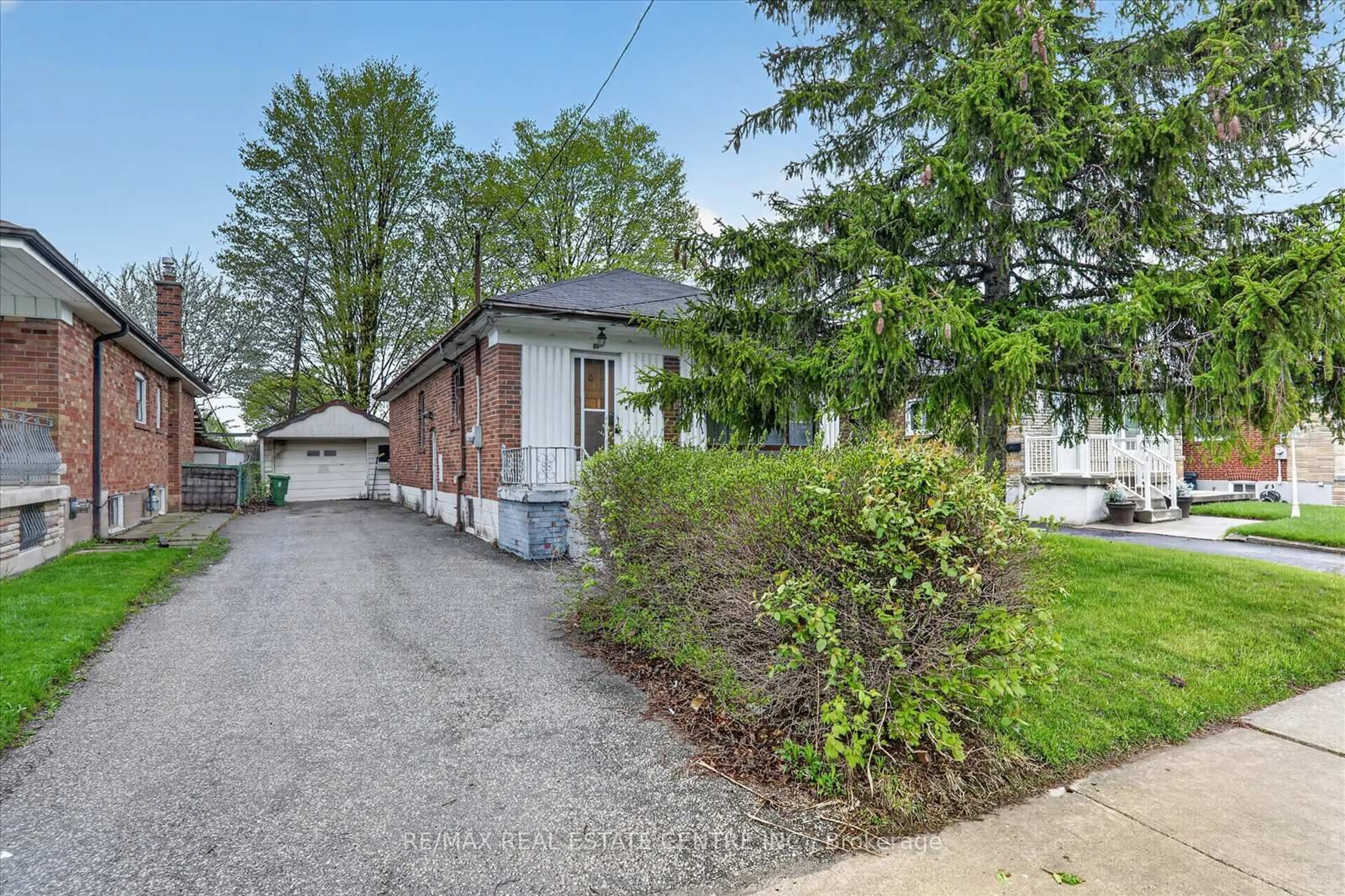Unknown for 88 Ellendale Dr, Toronto Ontario M1P 1N5
