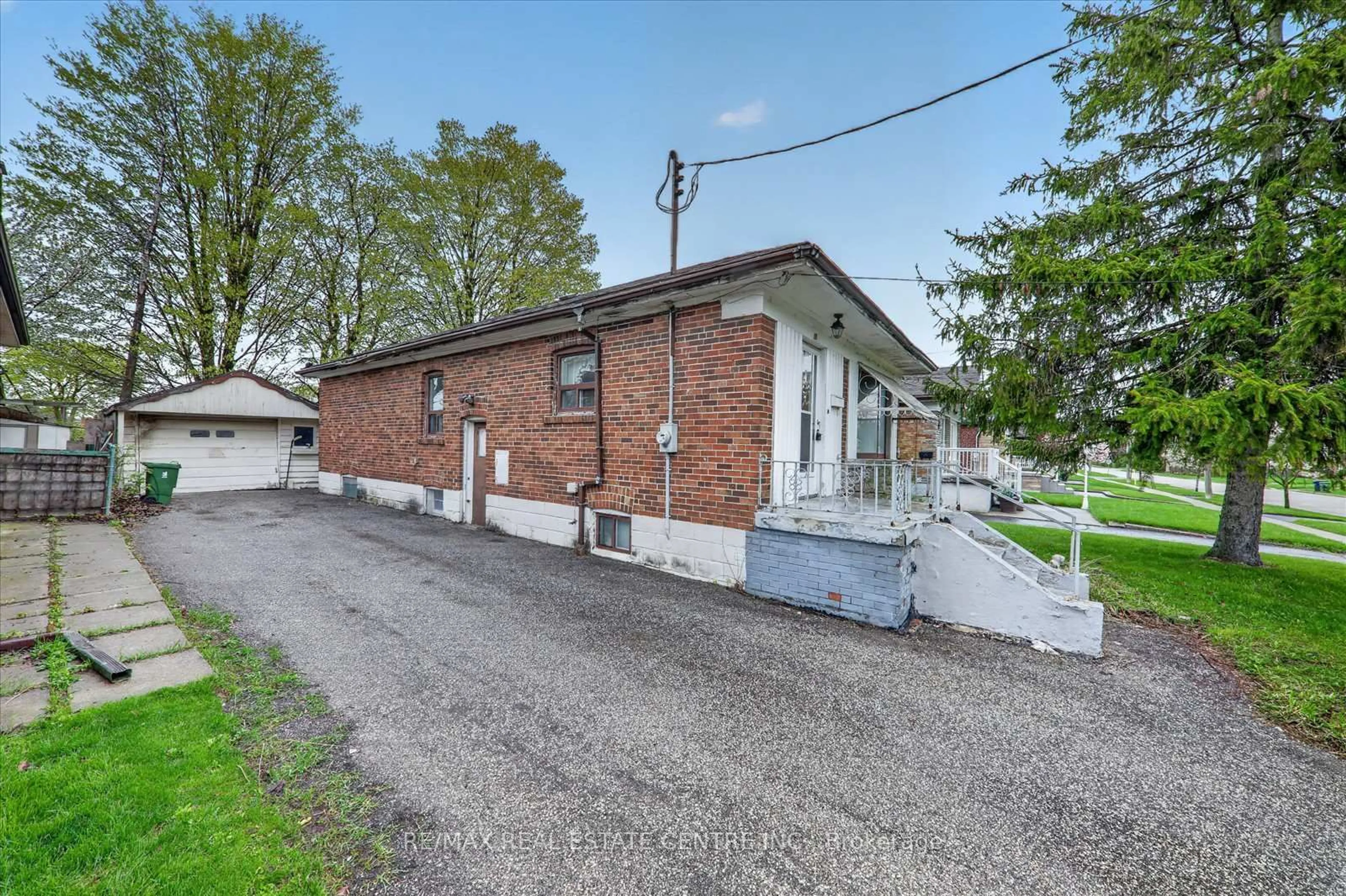 Unknown for 88 Ellendale Dr, Toronto Ontario M1P 1N5