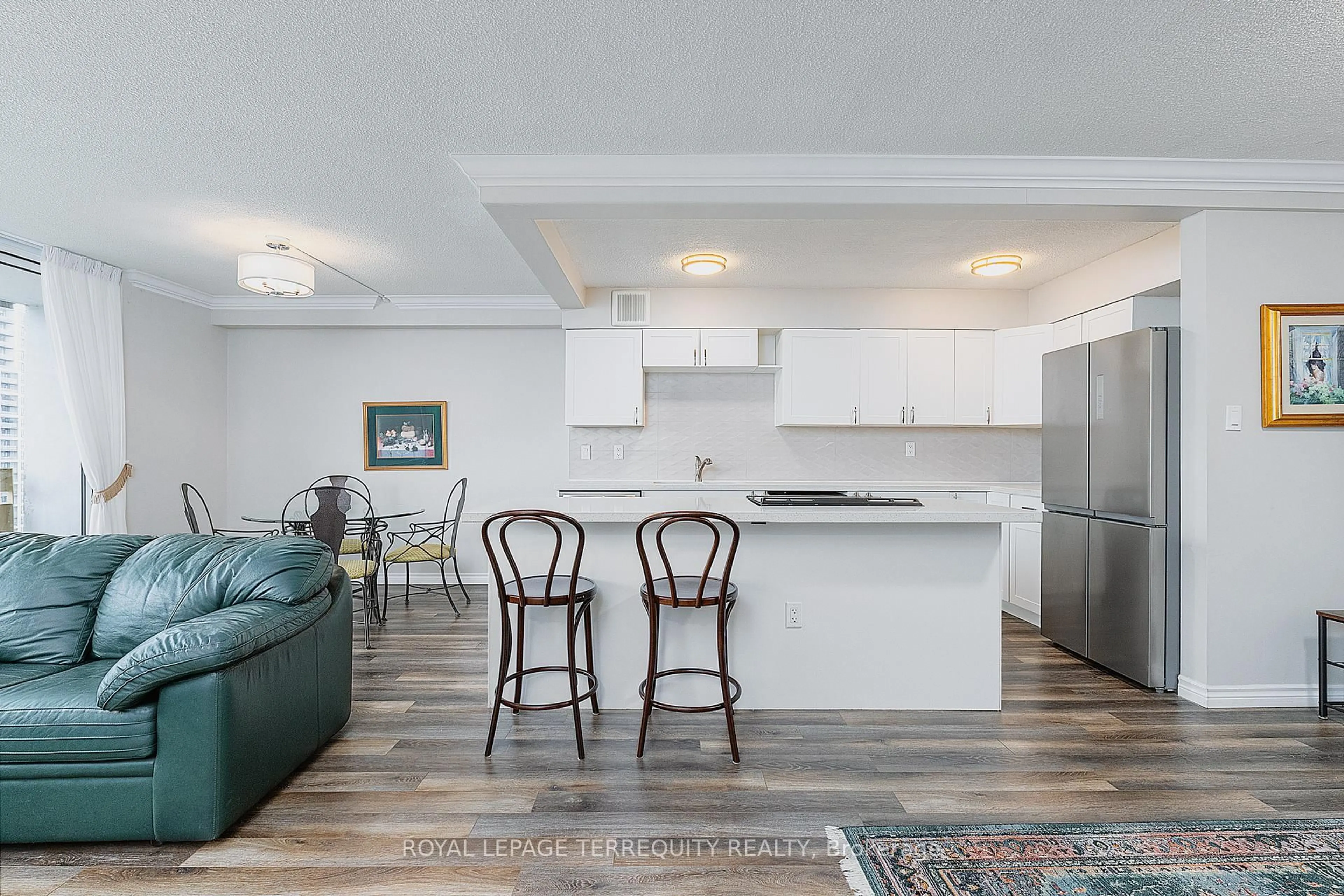 Open concept kitchen, unknown for 1210 Radom St #1701, Pickering Ontario L1W 2Z3