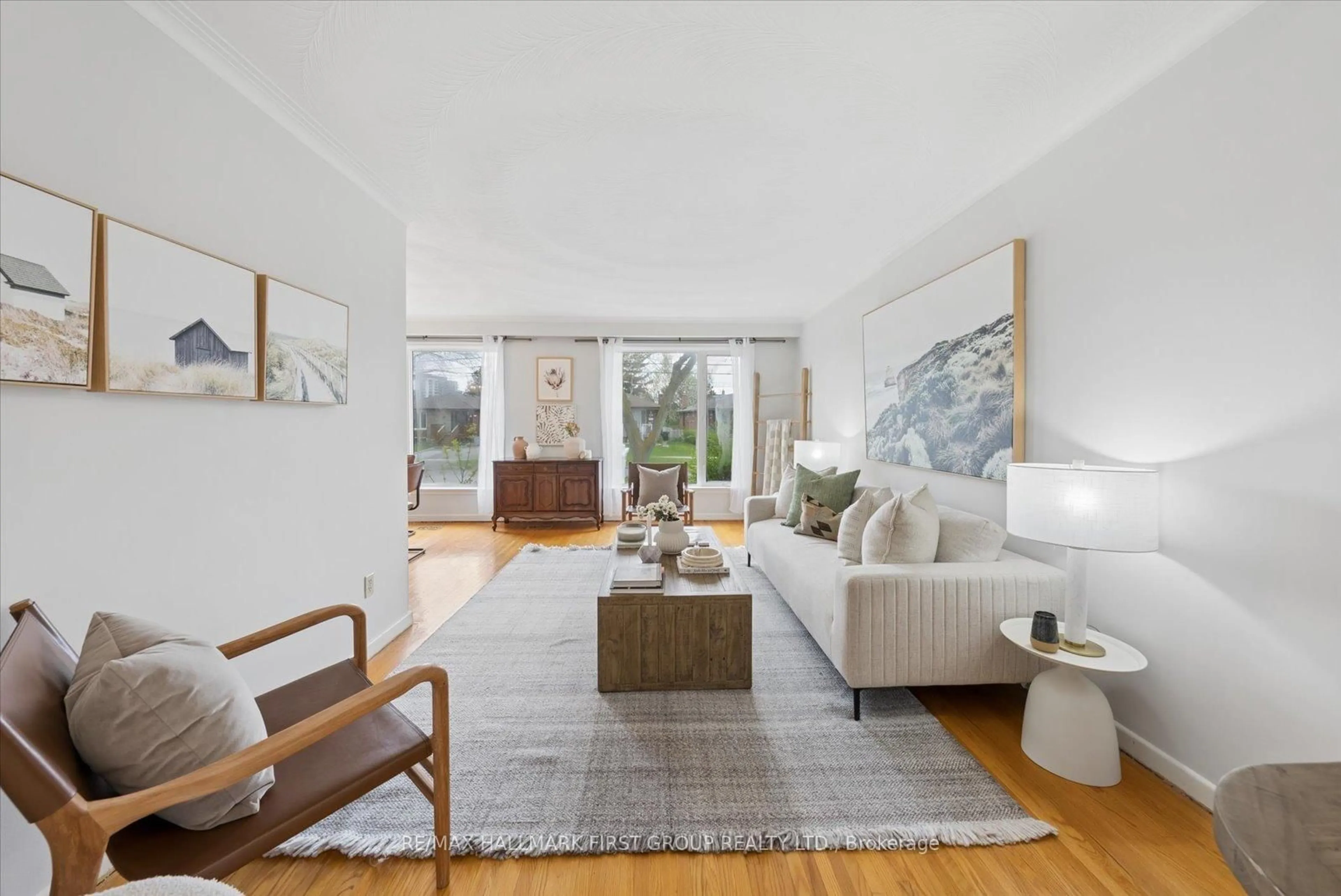 Living room with furniture, unknown for 19 Madrid St, Toronto Ontario M1P 4L7