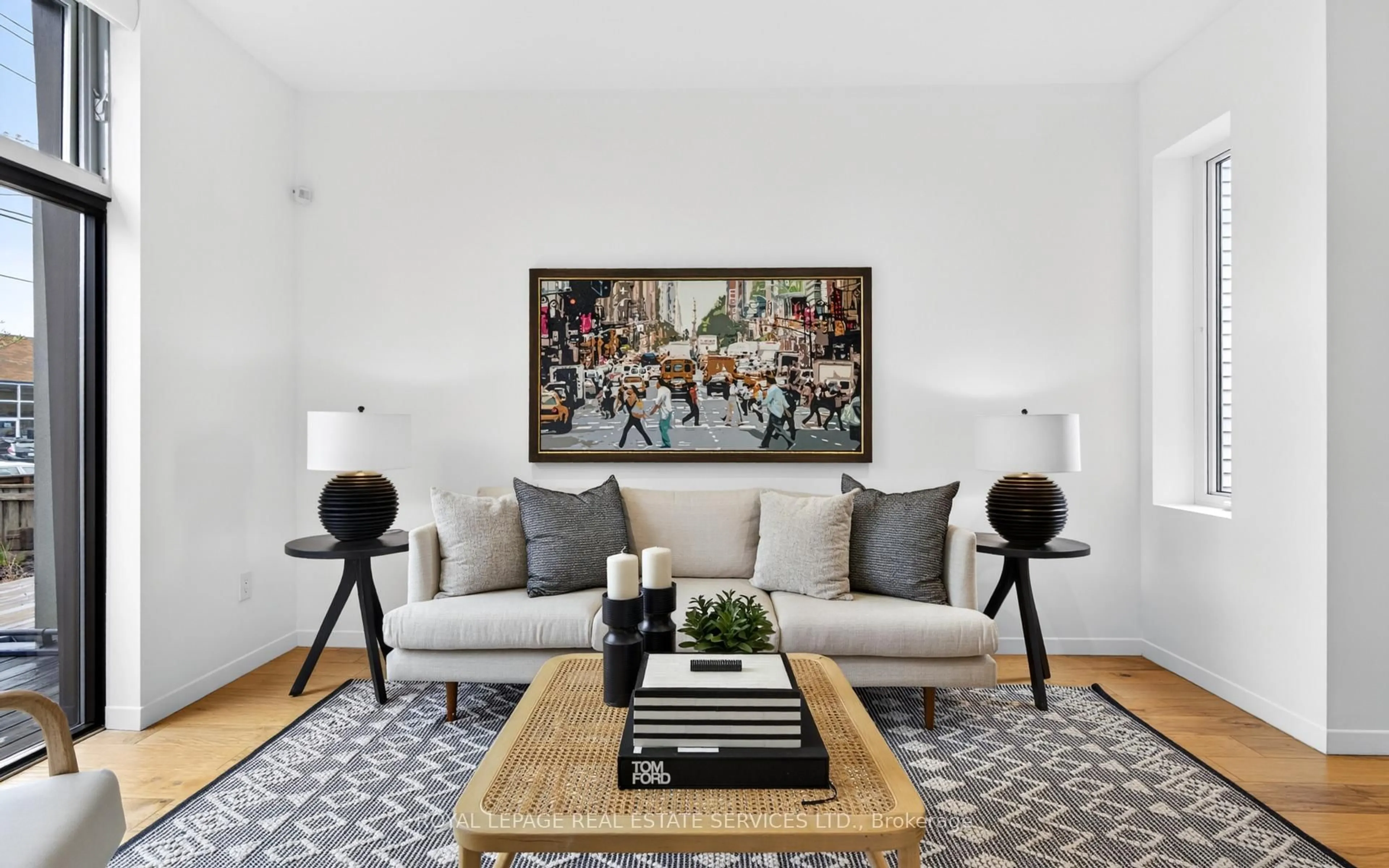 Living room with furniture, unknown for 46 Logan Ave, Toronto Ontario M4M 2M8