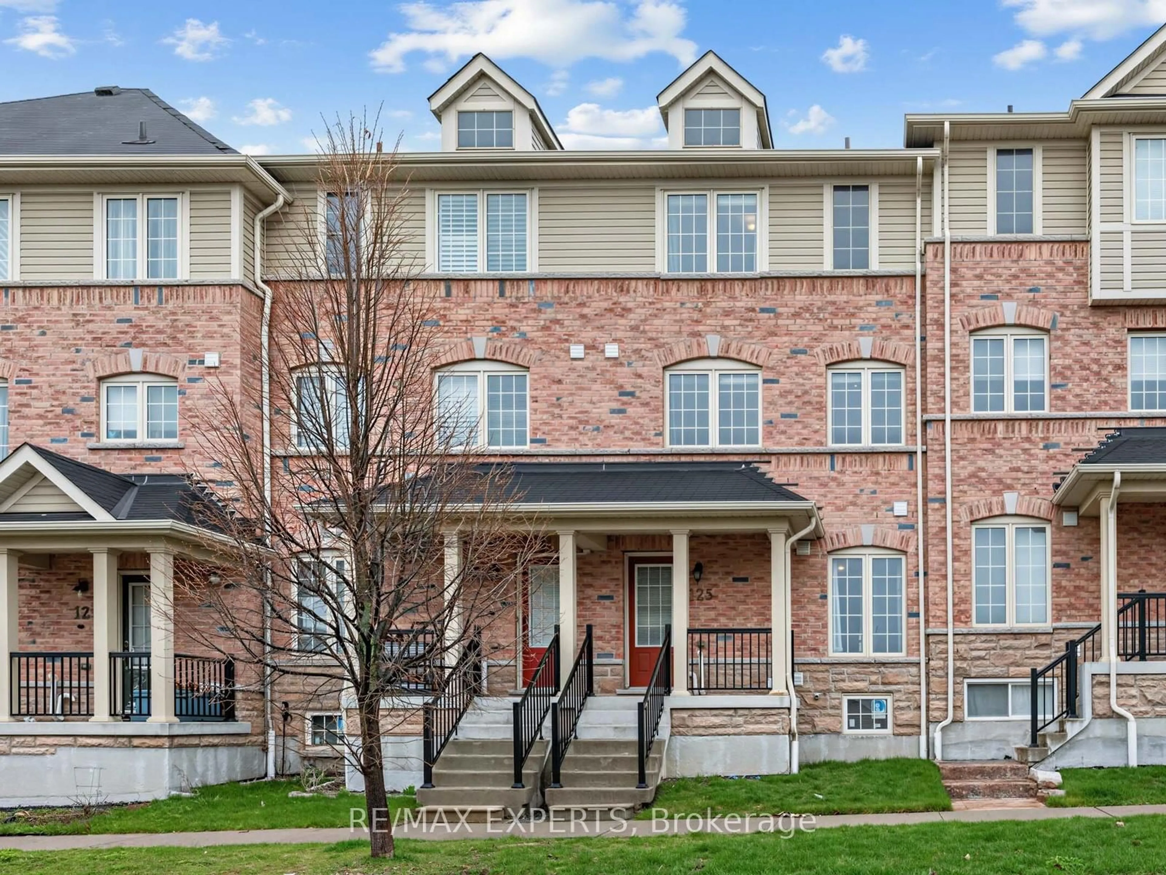 Home with brick exterior material, street for 125 Devineridge Ave, Ajax Ontario L1Z 0K6