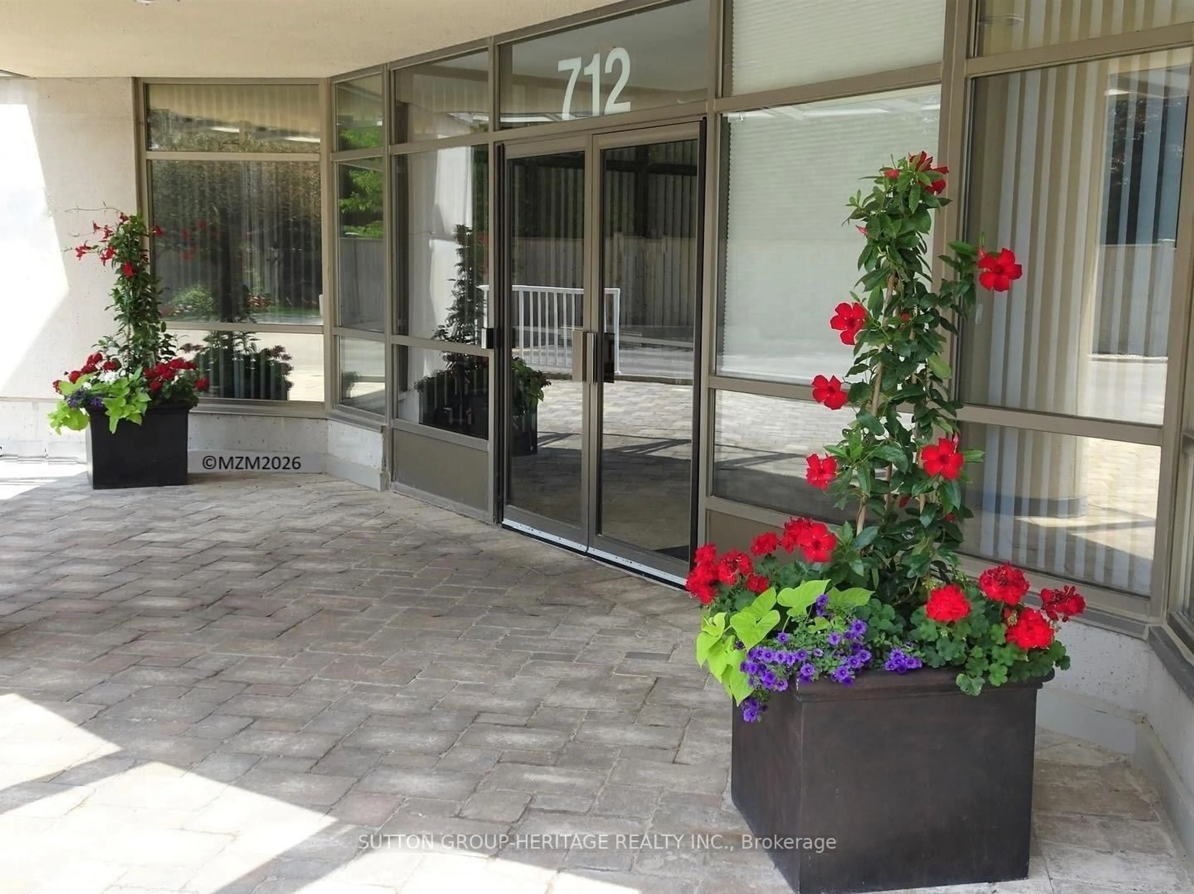 Unknown for 712 Rossland Rd #1109, Whitby Ontario L1N 9E8