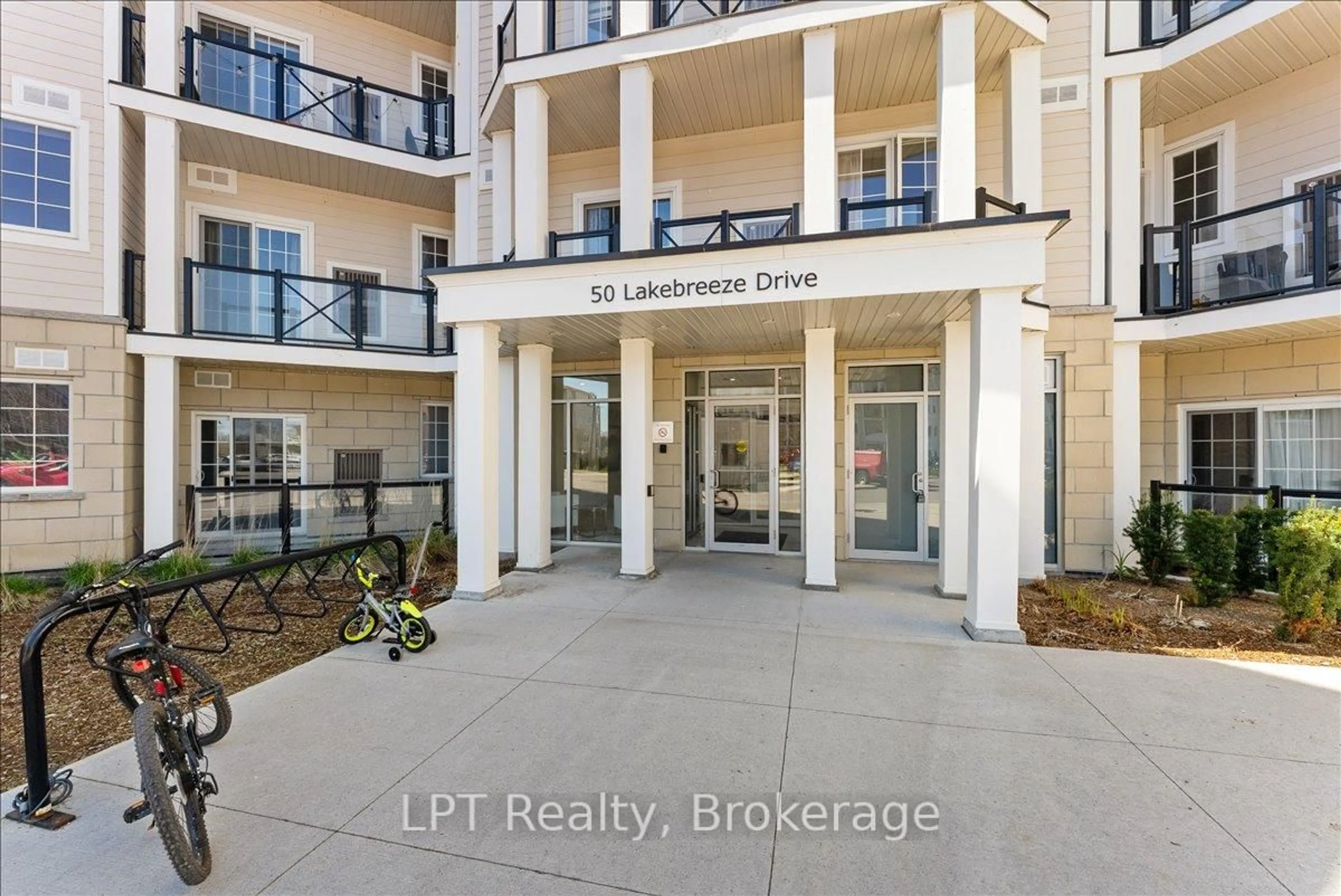 Unknown for 50 Lakebreeze Dr #102, Clarington Ontario L1B 0V9