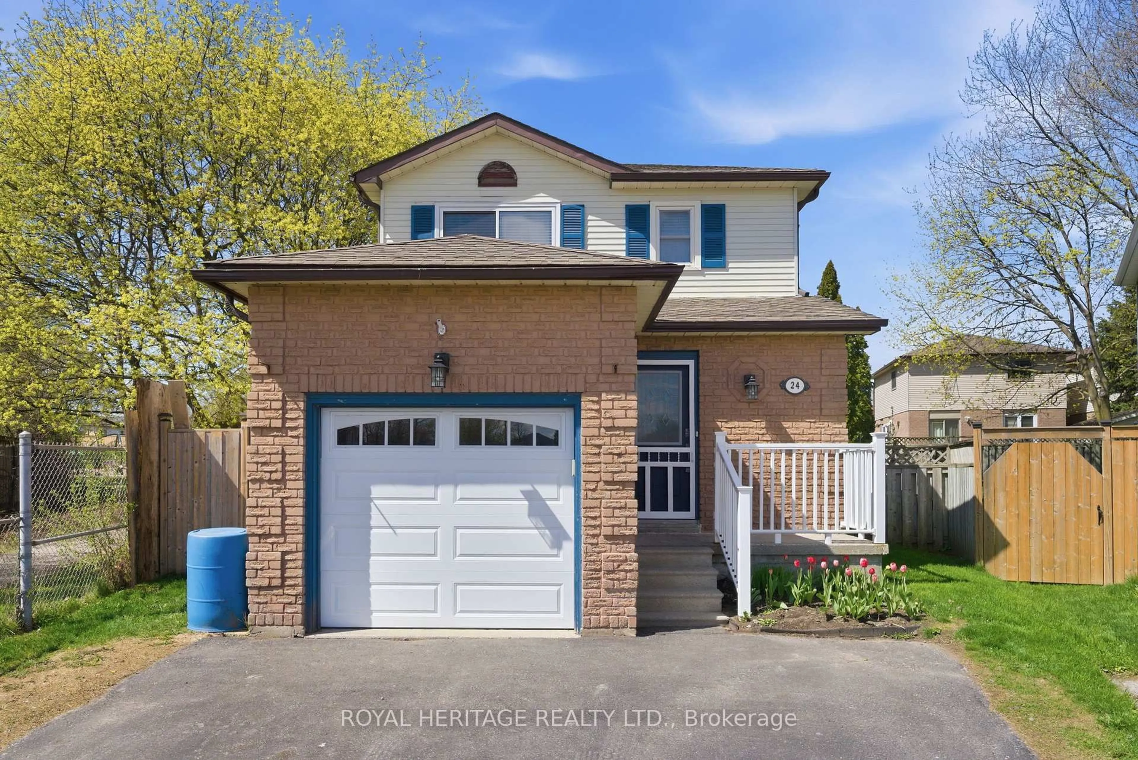 Home with brick exterior material, street for 24 Summerlea Crt, Clarington Ontario L1E 1B5