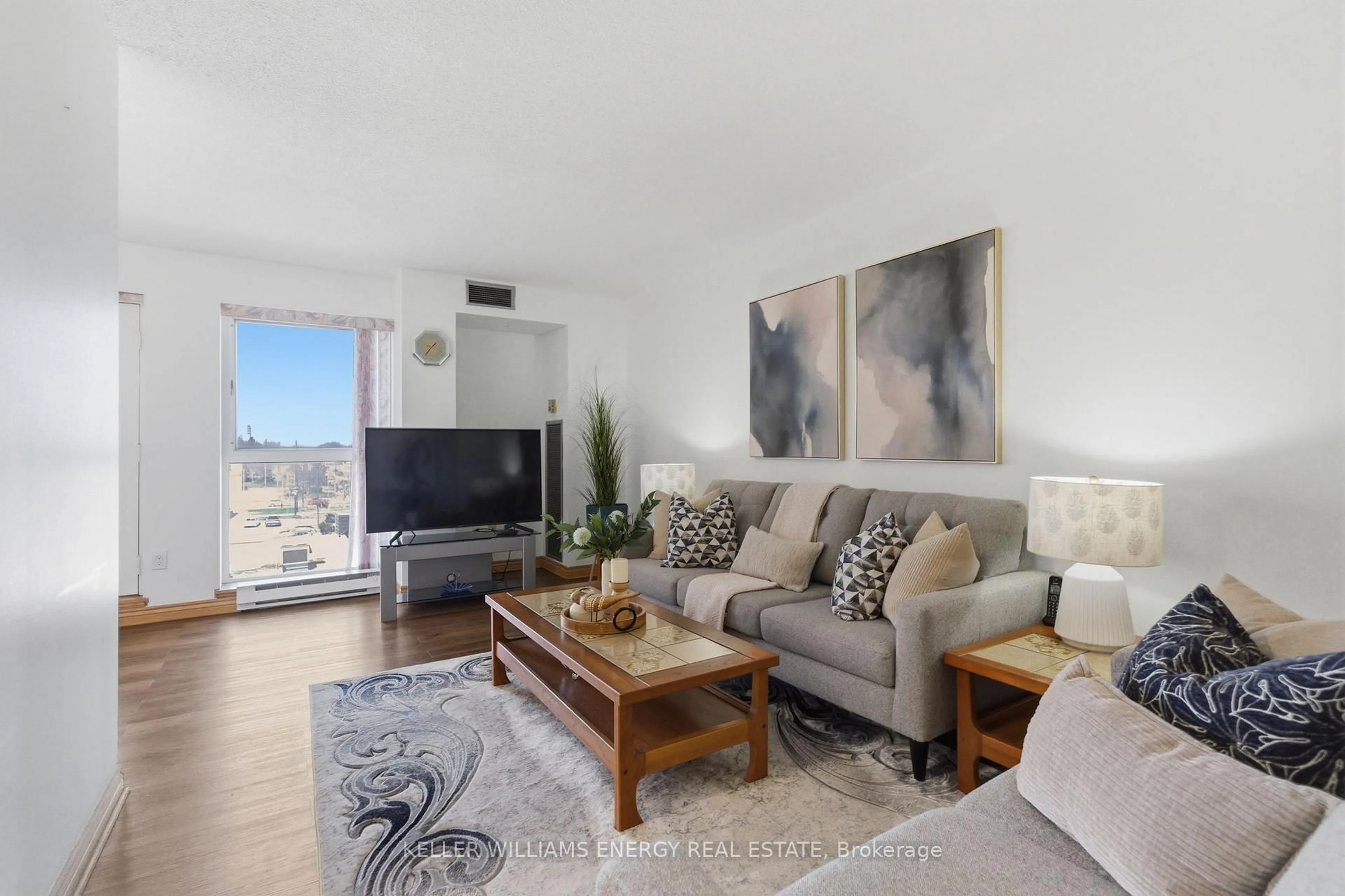 Living room with furniture, unknown for 39 Kimbercroft Crt #519, Toronto Ontario M1S 5B5